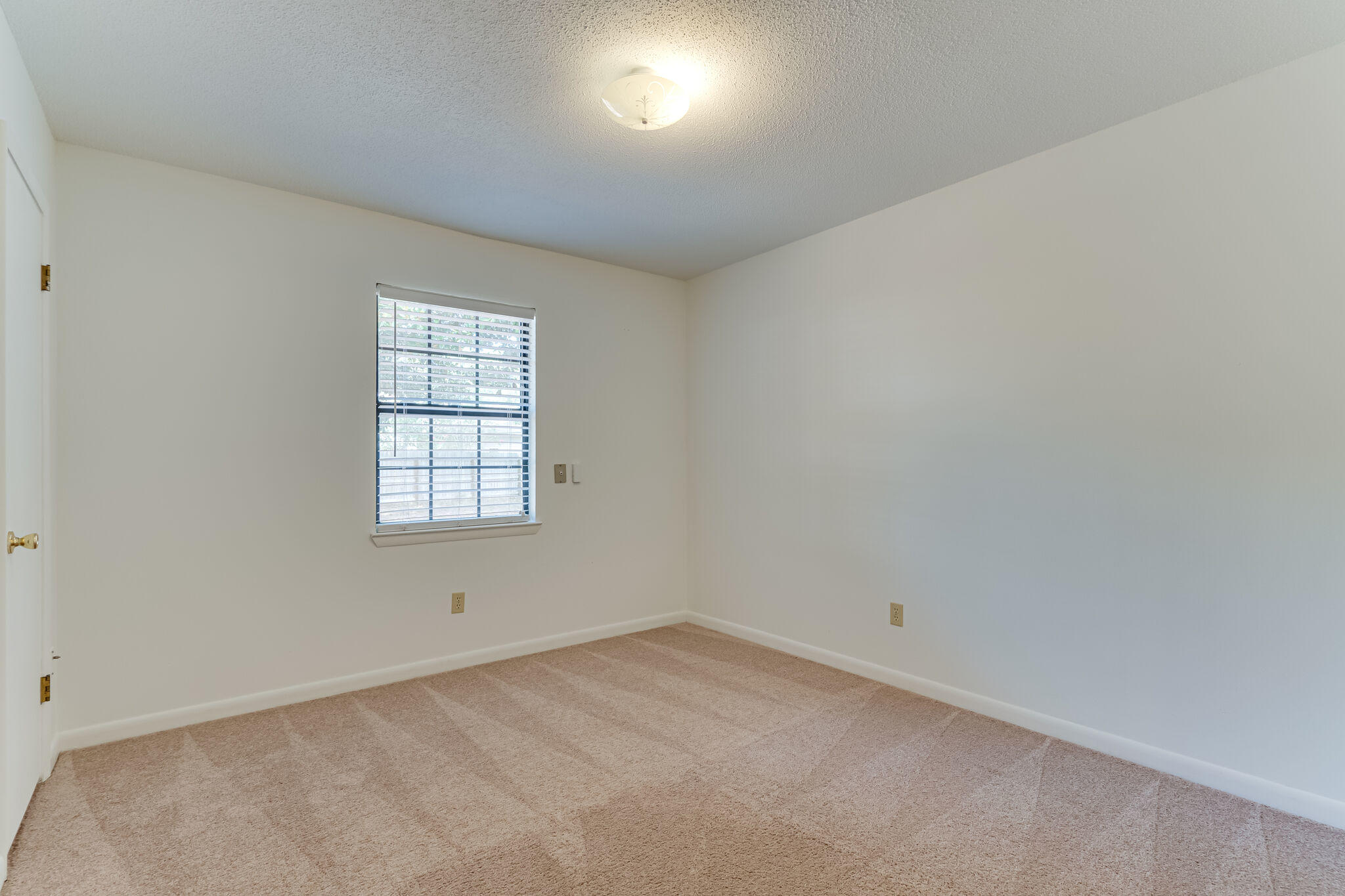 PINEWOOD ESTATES 2 - Residential