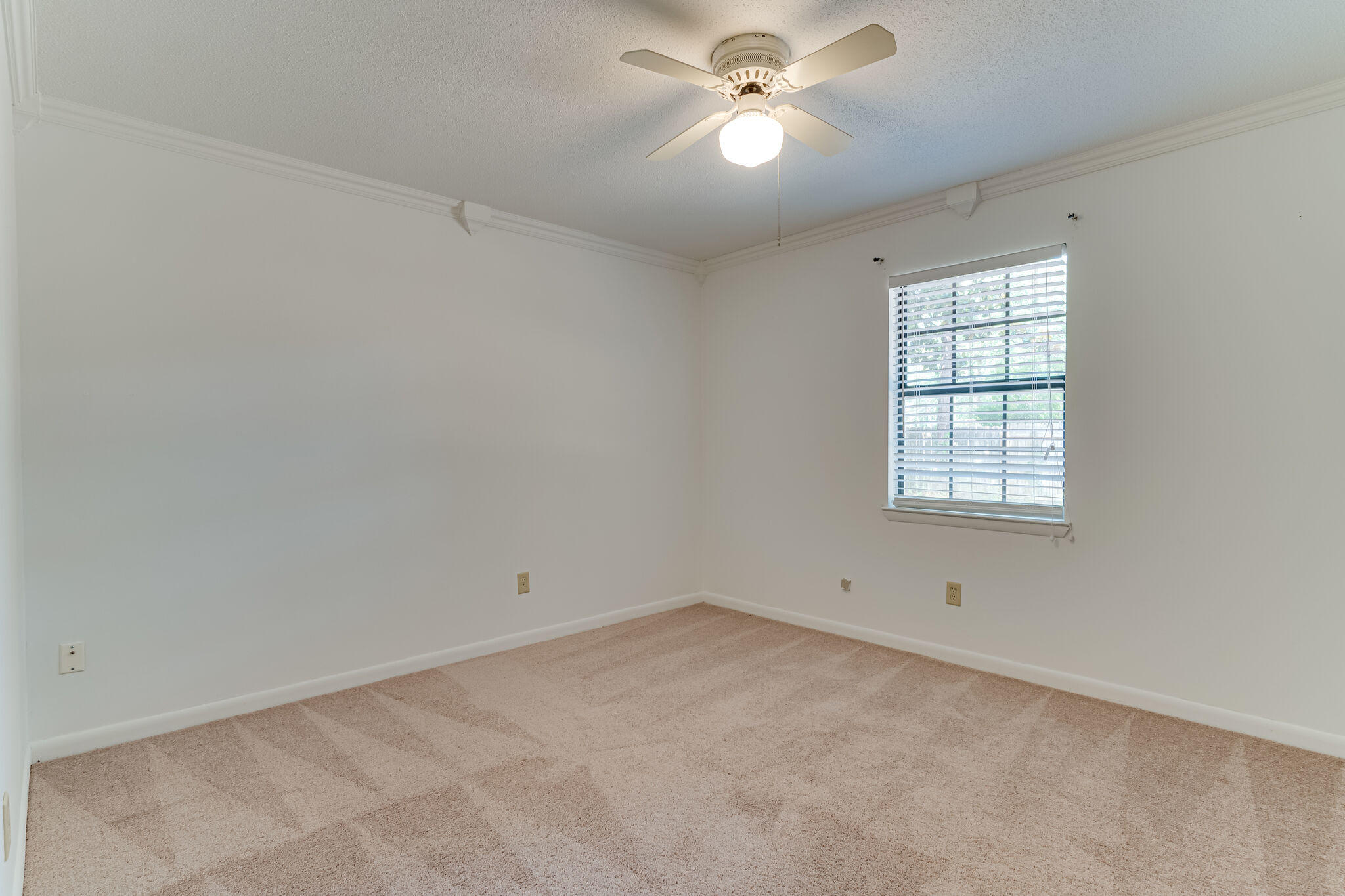 PINEWOOD ESTATES 2 - Residential