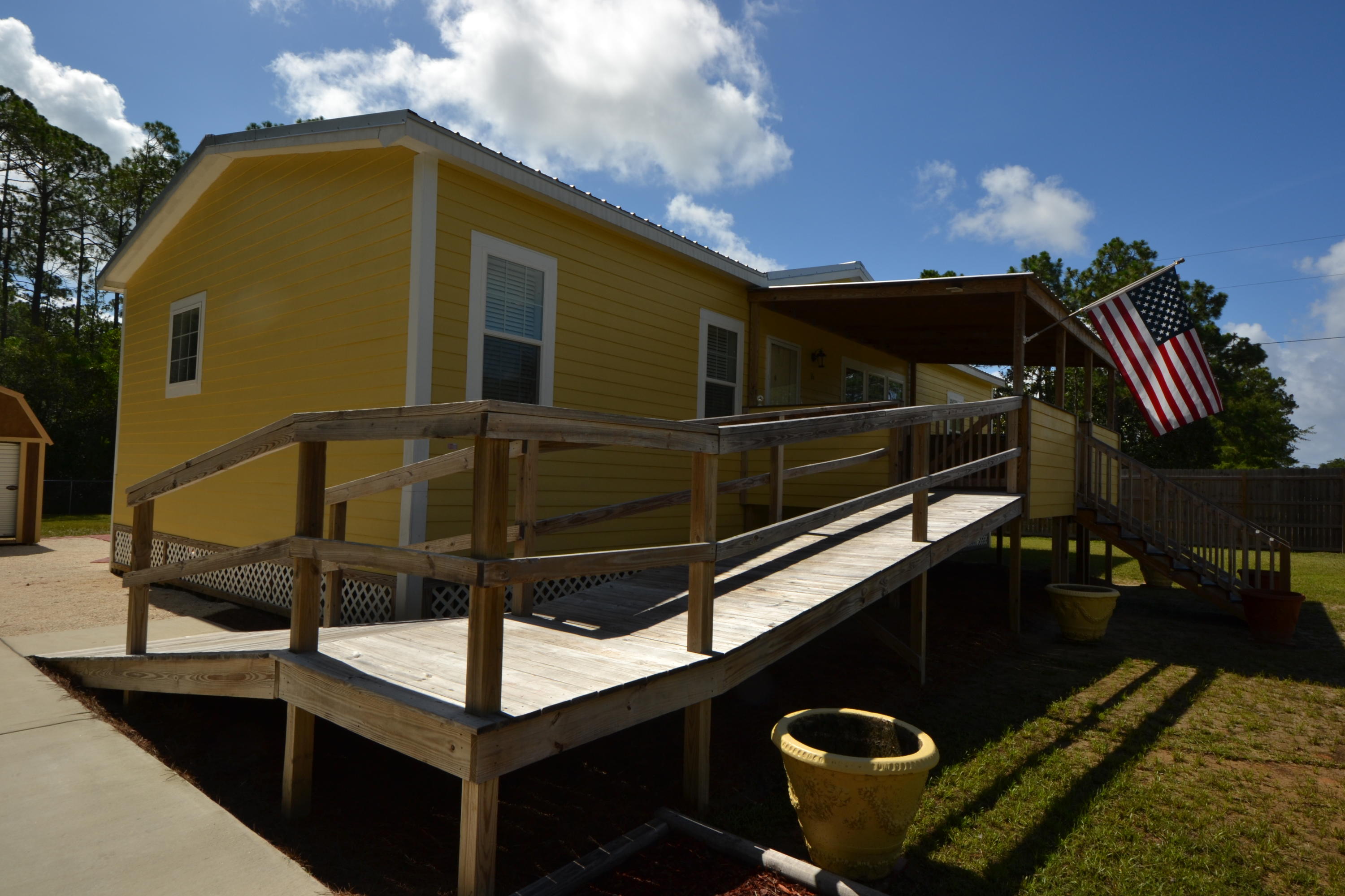 TOWN OF SANTA ROSA - Residential