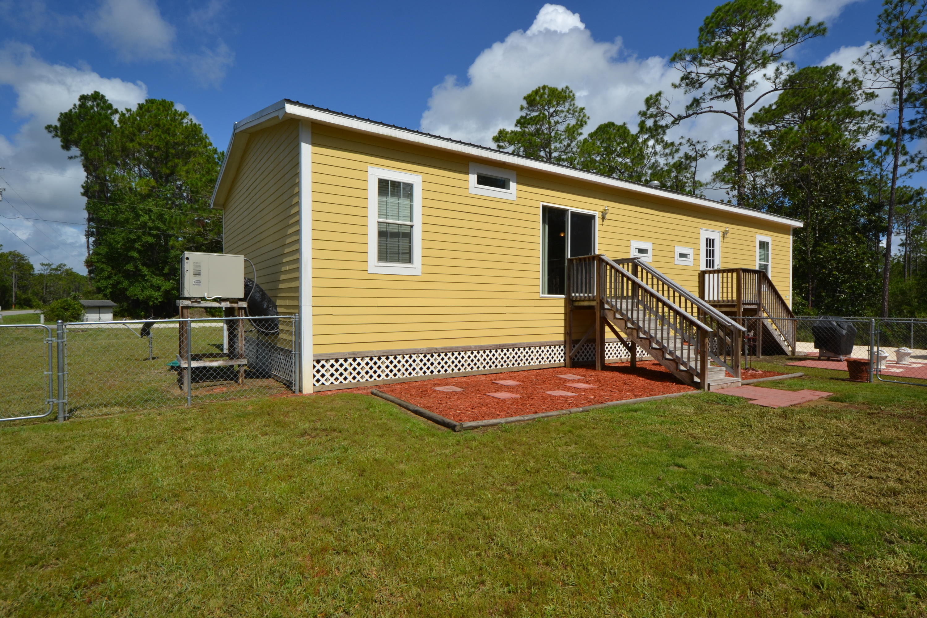 TOWN OF SANTA ROSA - Residential