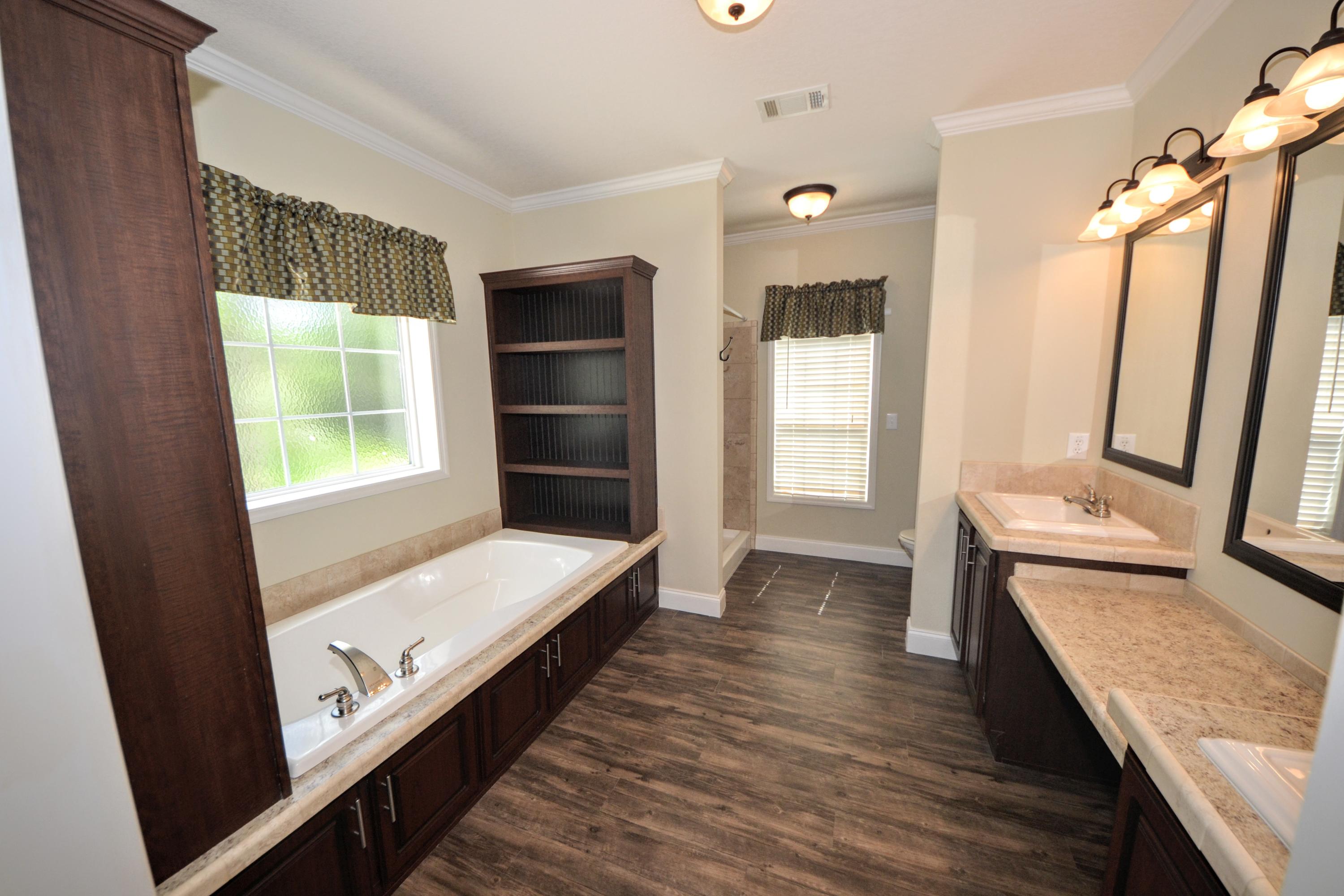 TOWN OF SANTA ROSA - Residential