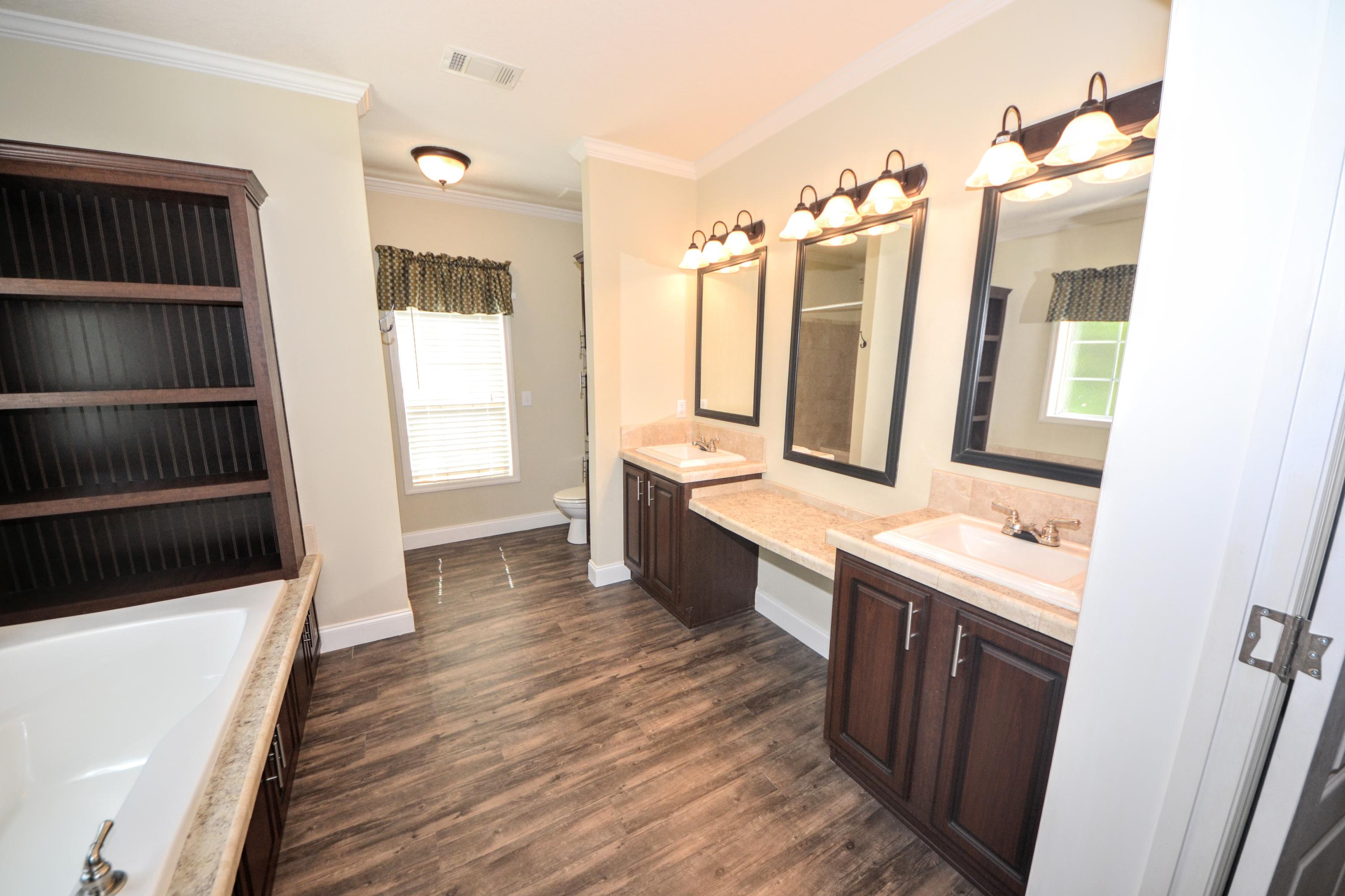 TOWN OF SANTA ROSA - Residential