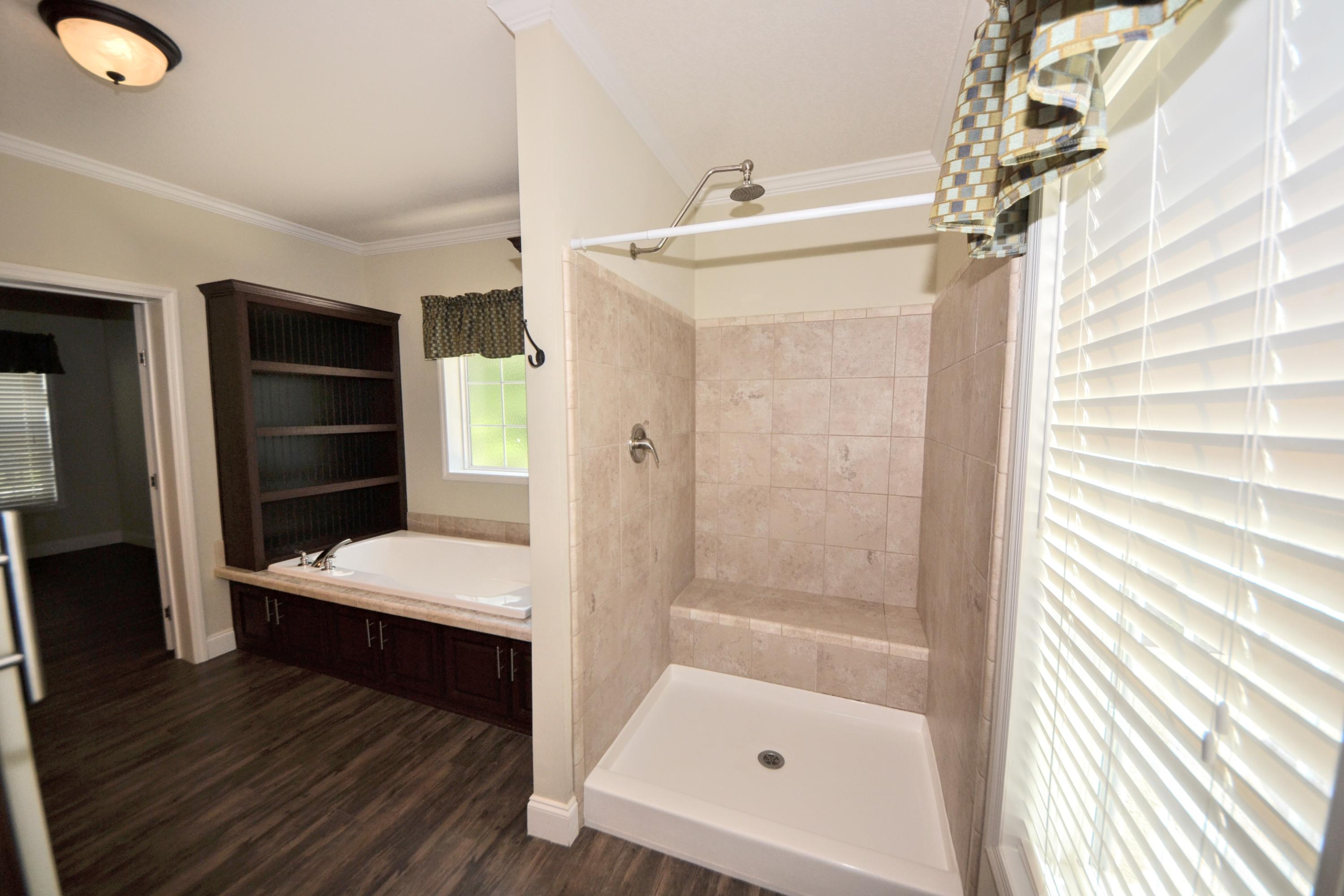 TOWN OF SANTA ROSA - Residential