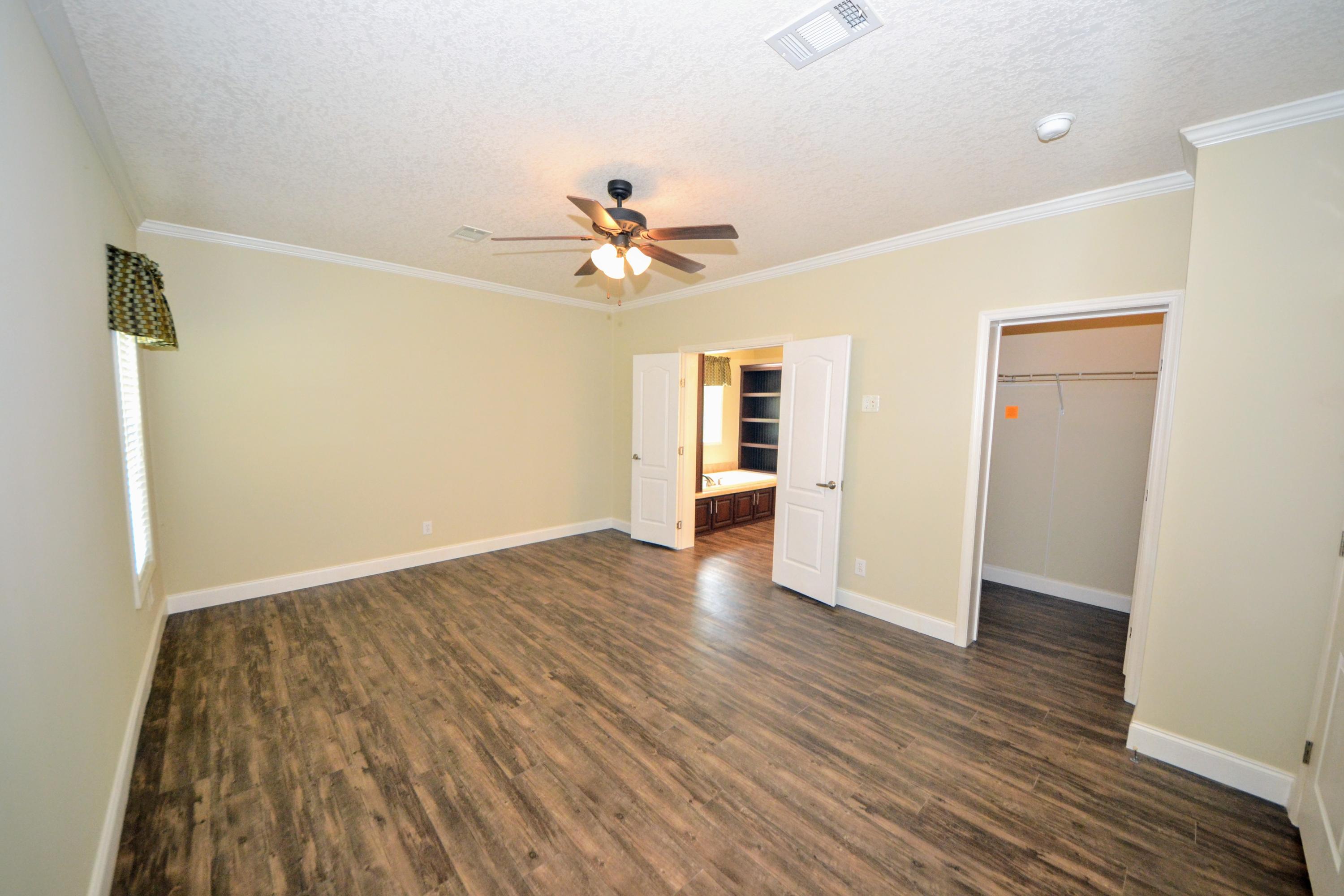 TOWN OF SANTA ROSA - Residential