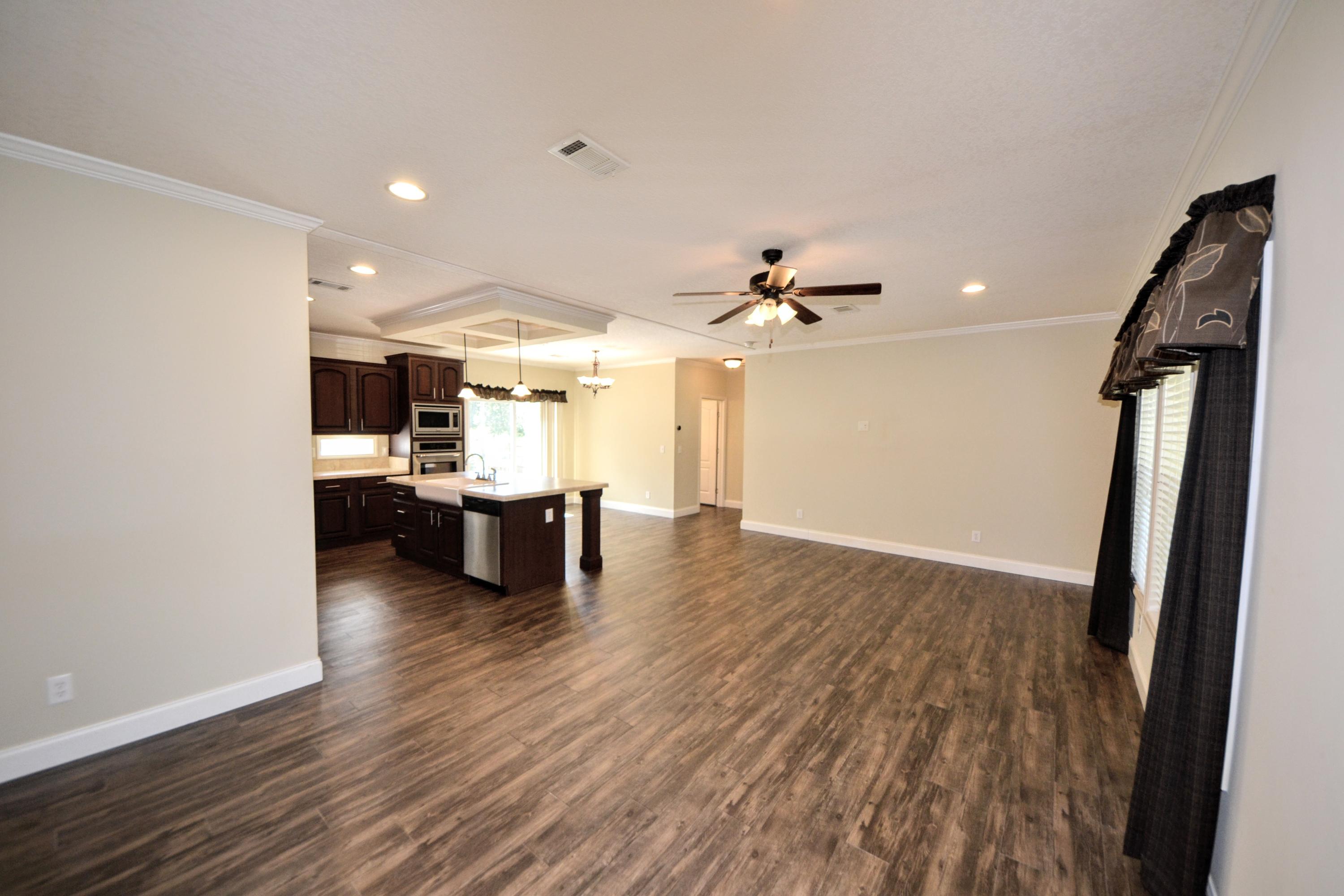 TOWN OF SANTA ROSA - Residential