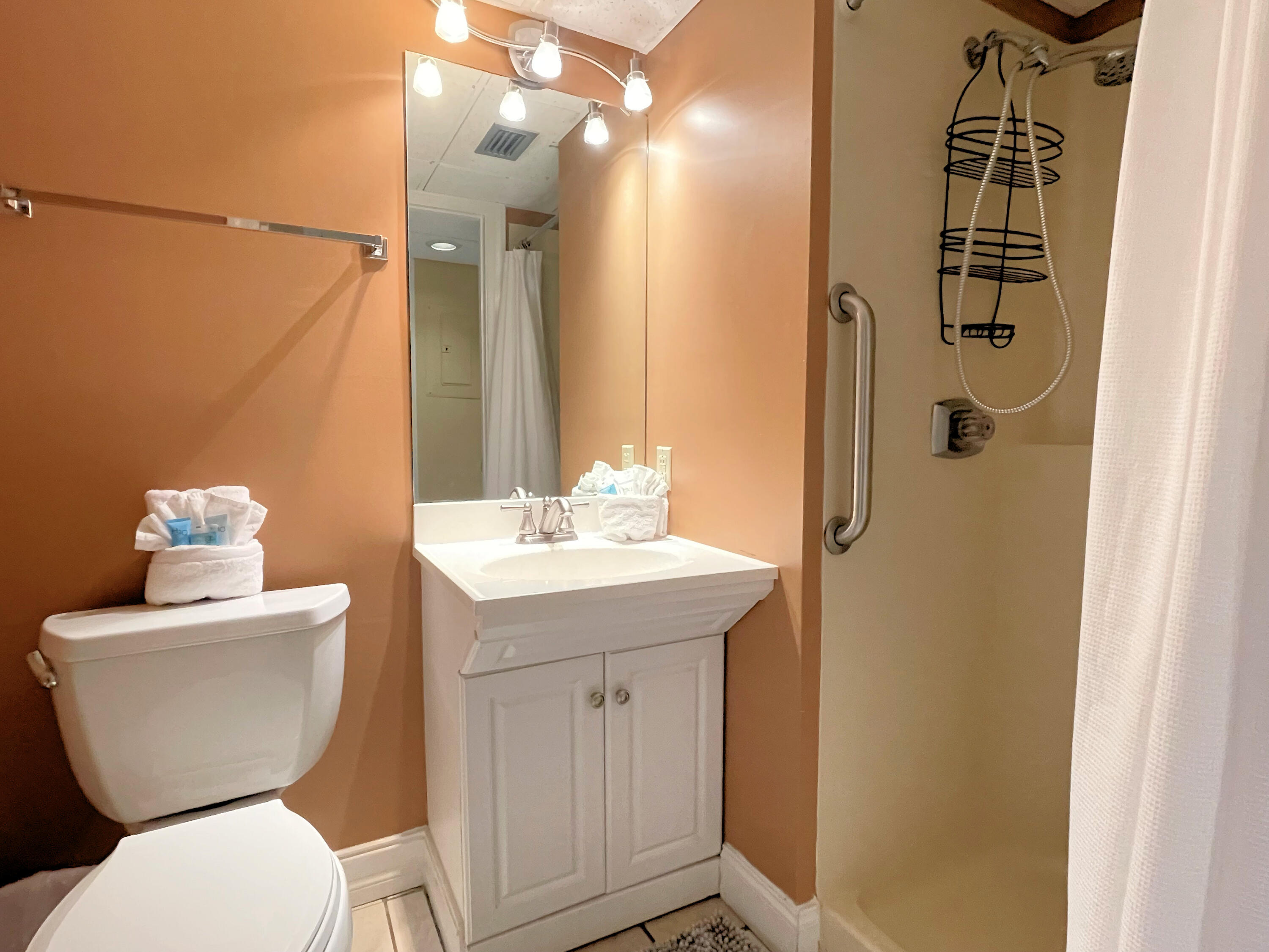 EDGEWATER GOLF VILLAS 3A CONDO - Residential