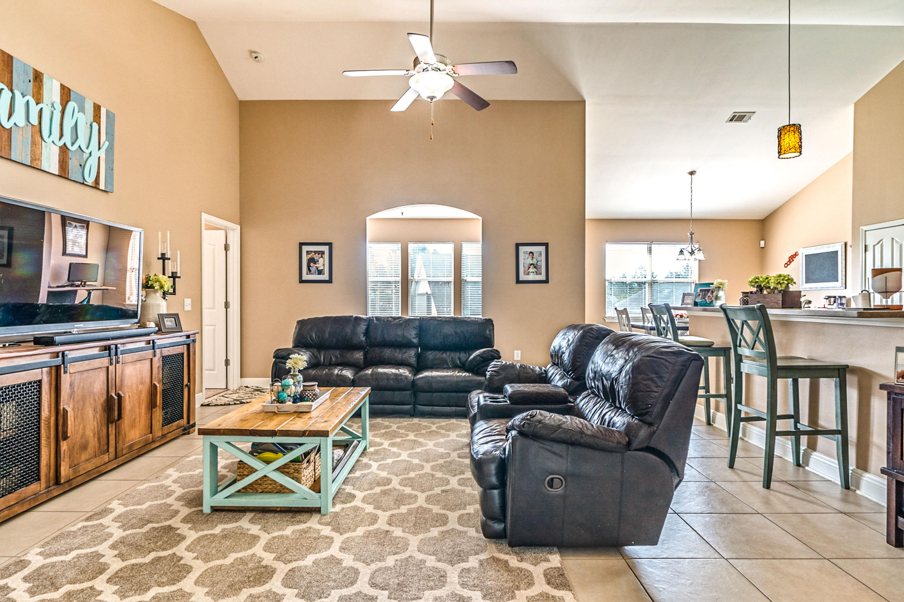 ROLLING RIDGE S/D - Residential