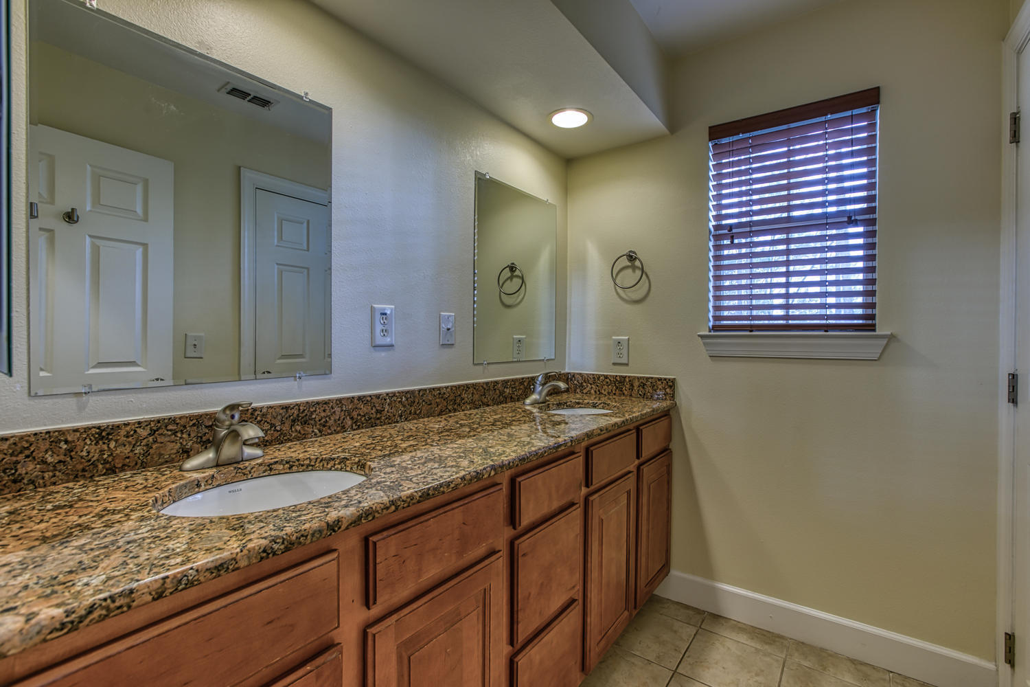 EAGLE BAY - Residential