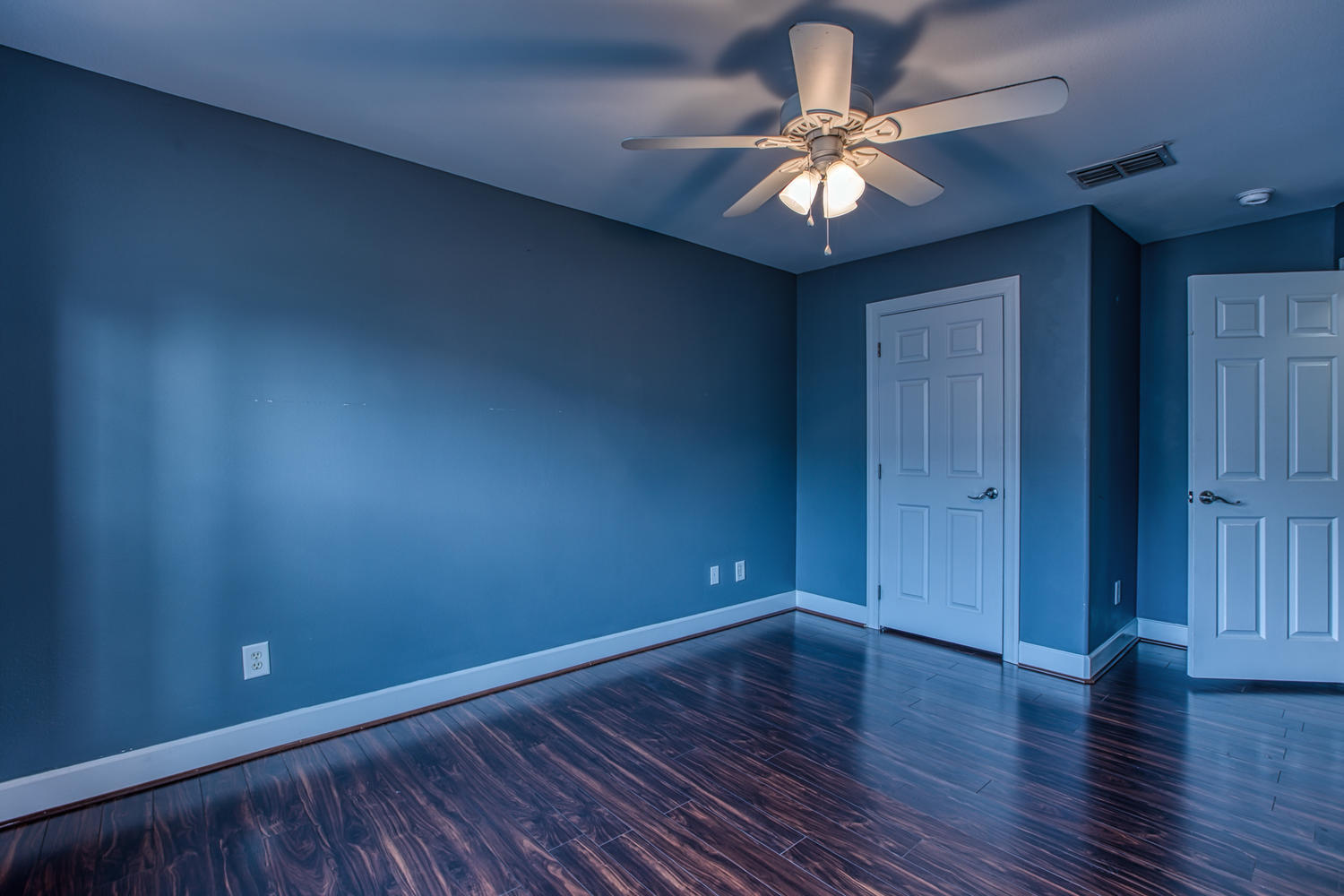 EAGLE BAY - Residential