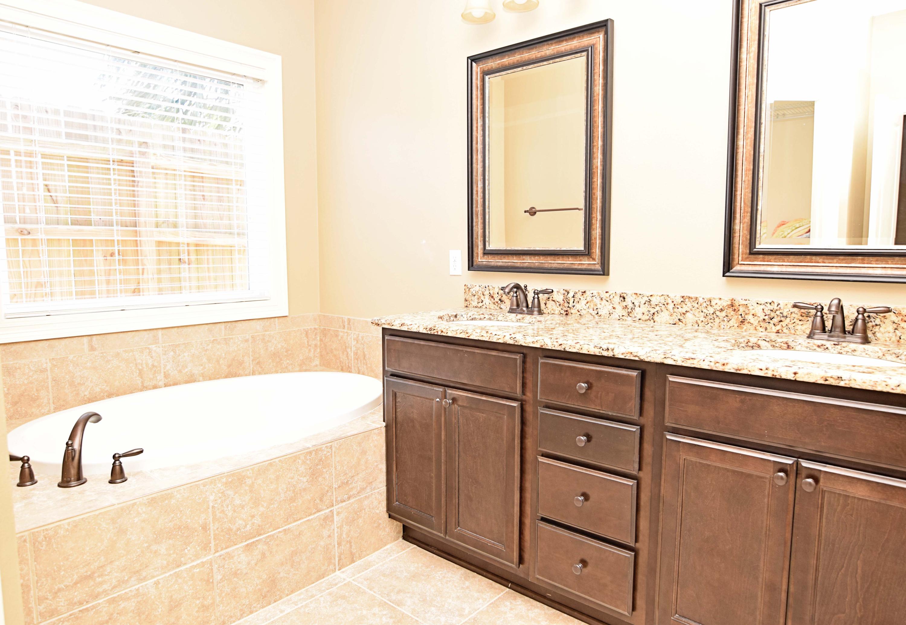 ARROWHEAD - Residential