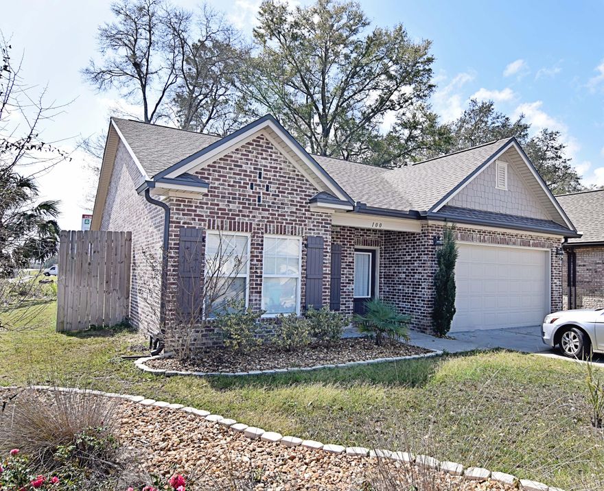 Charming 3 bed, 2 bath home built by Randy Wise Construction! The master bathroom has a large linen closet, large walk-in closet, granite vanity tops, raised vanities with soft close drawers, tile stand alone shower, and separate toilet. Bedrooms 2 and 3 are in close proximity to the 2nd full bath and have their own hallway separate from the master bedroom suite. The kitchen has 42'' cabinets with crown molding, granite counter tops, and a large breakfast bar that looks out into the family room. There is plenty of counter space as well as a pantry. There is an eat-in nook as well as a dining room.Home is under termite bond with Bryan Pest Control. Click for