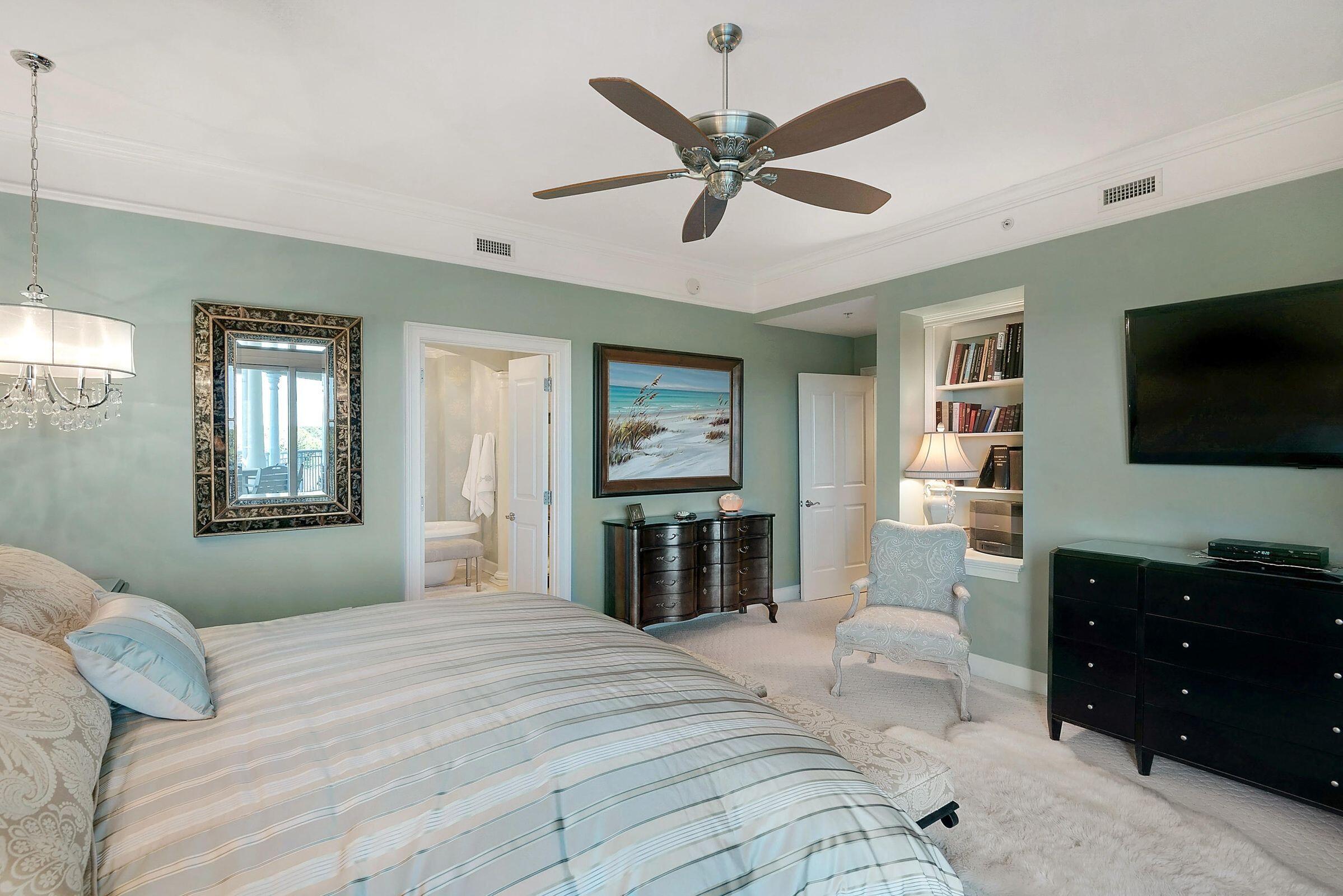 ONE WATER PLACE AT KELLY PLANTATION - Residential