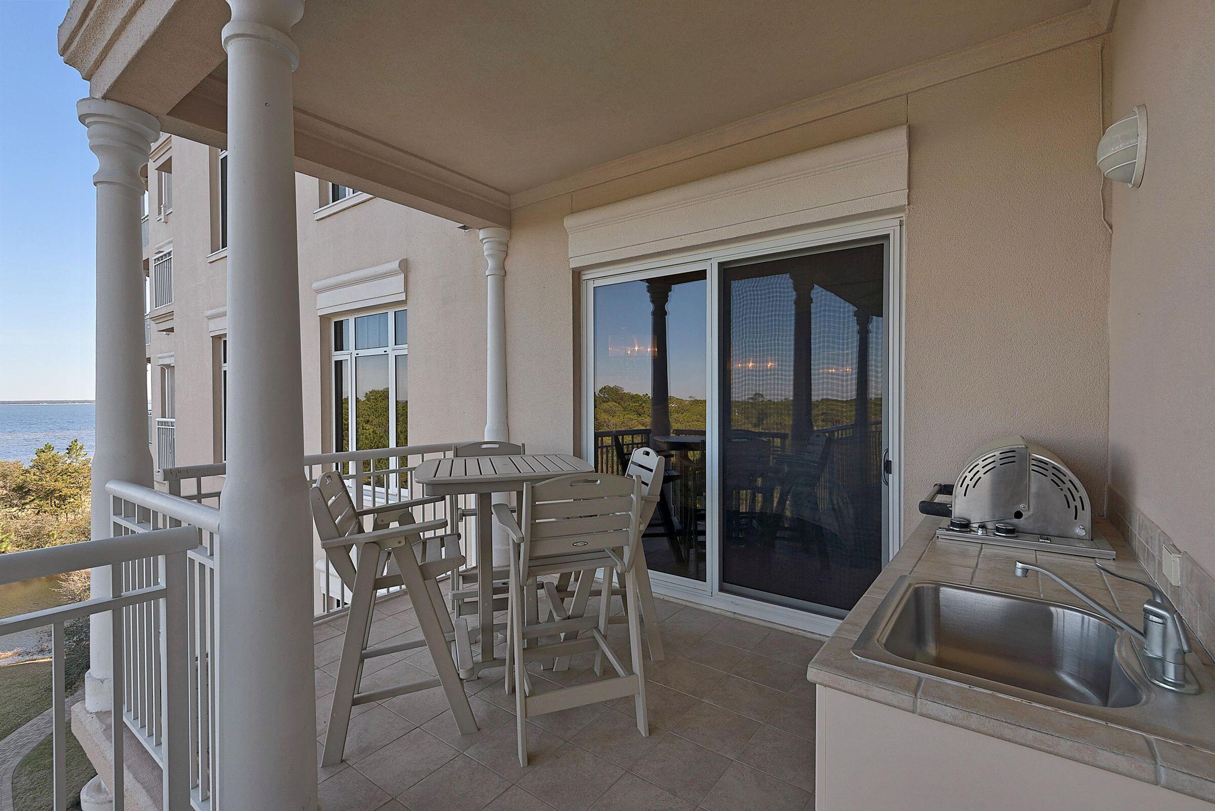 ONE WATER PLACE AT KELLY PLANTATION - Residential