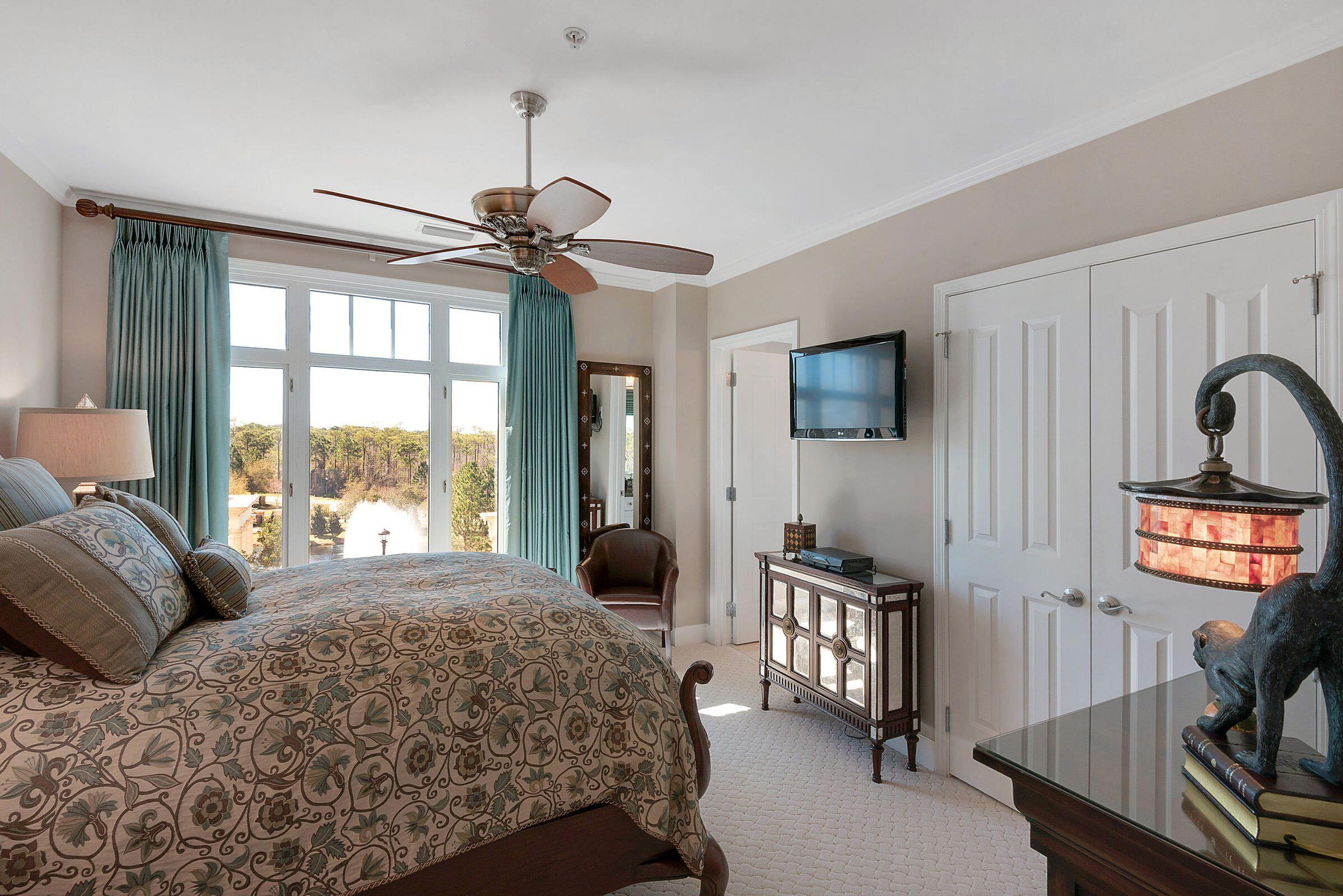 ONE WATER PLACE AT KELLY PLANTATION - Residential