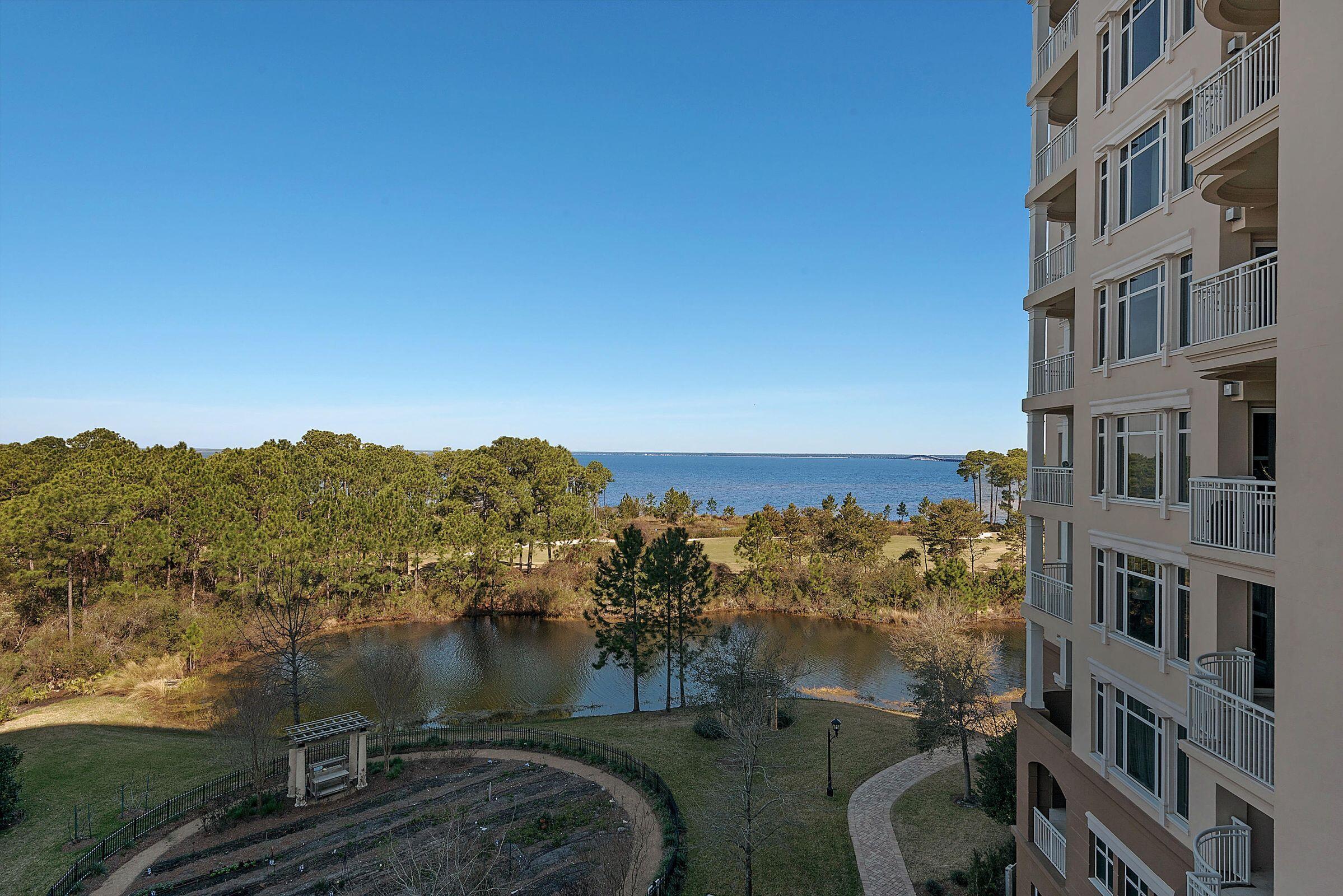 ONE WATER PLACE AT KELLY PLANTATION - Residential