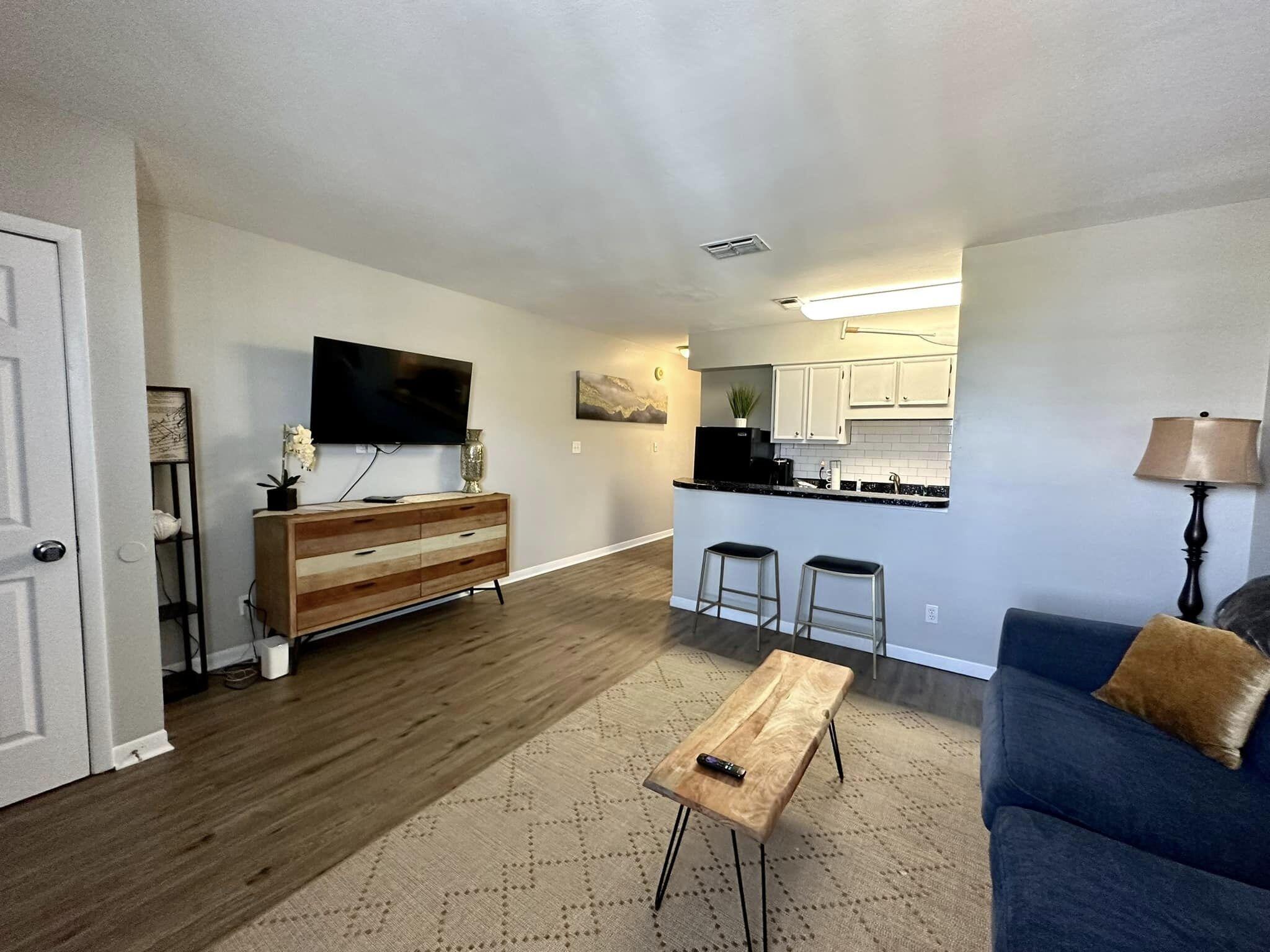 SANDY POINTE - Residential Lease