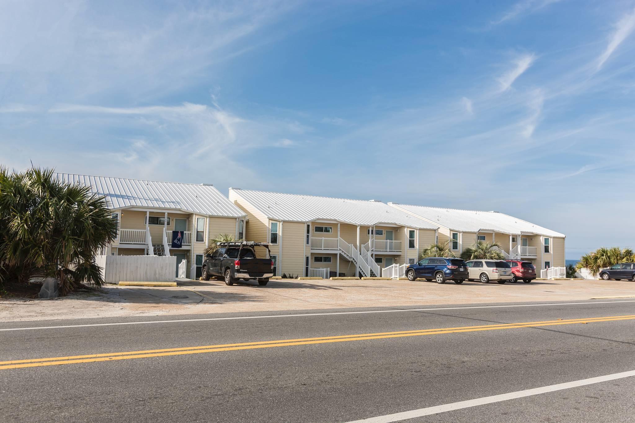 HARBUR ARMS CONDO - Residential