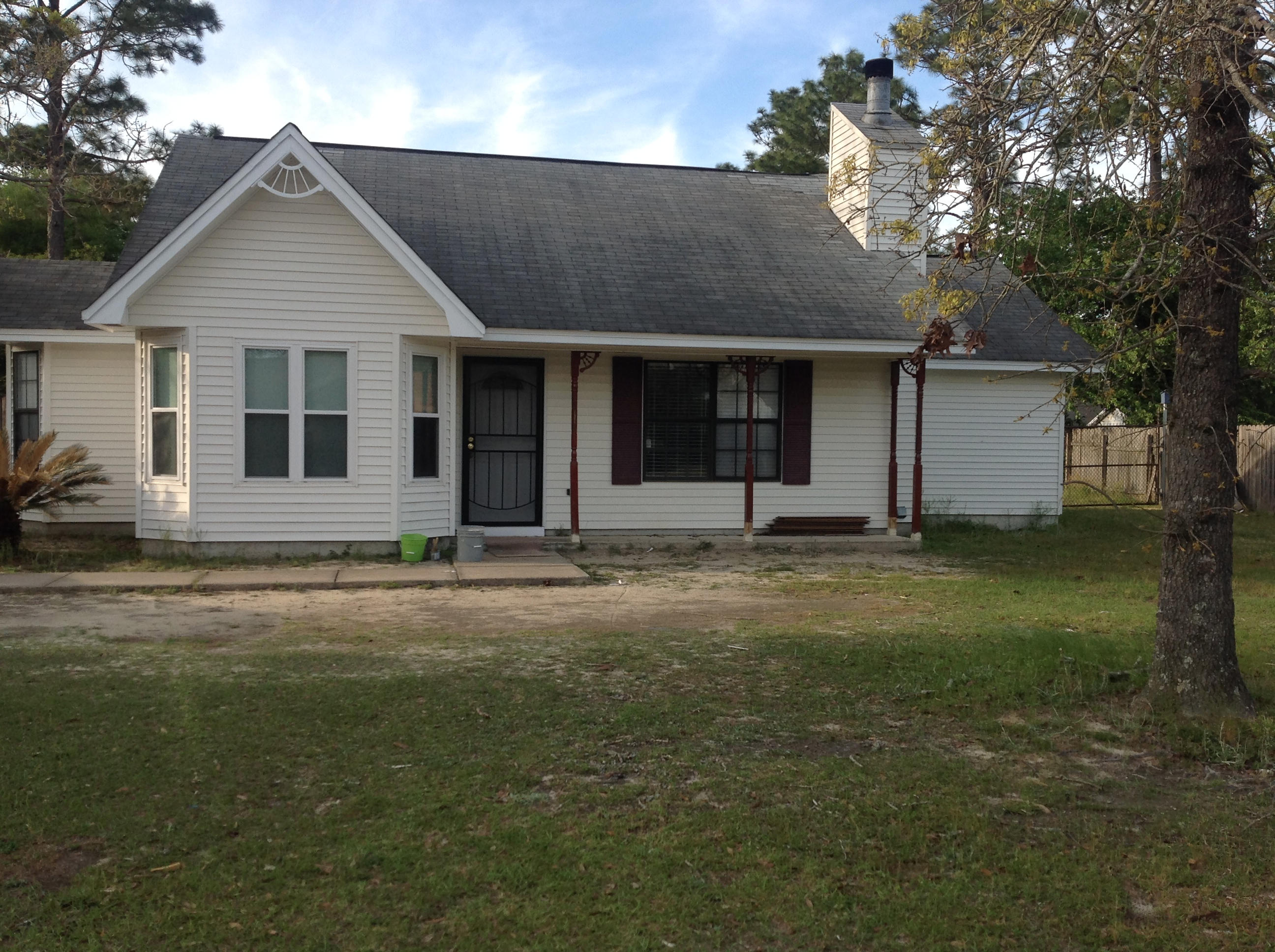 SHOAL WOOD ESTATES - Residential Lease