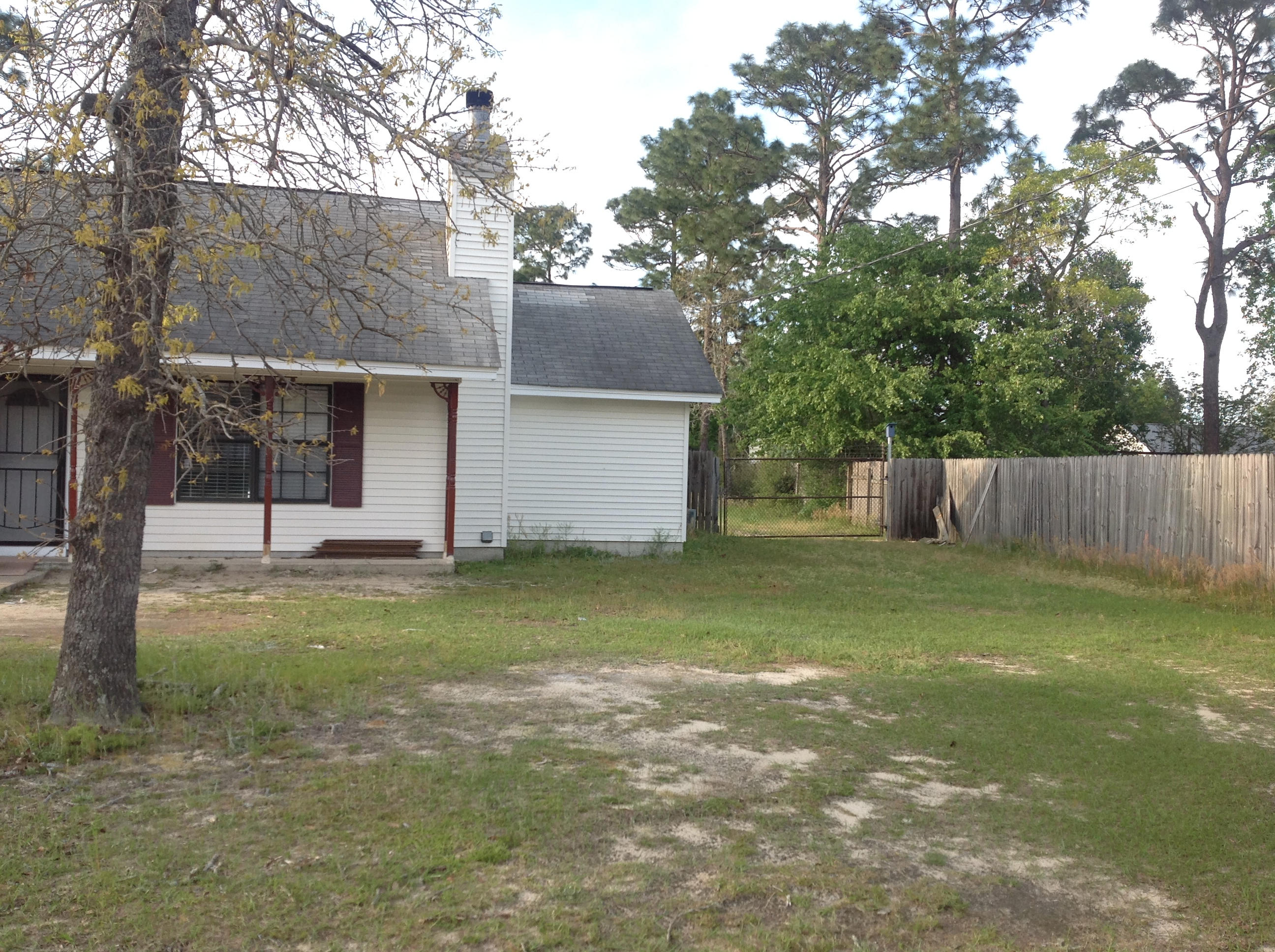 SHOAL WOOD ESTATES - Residential Lease