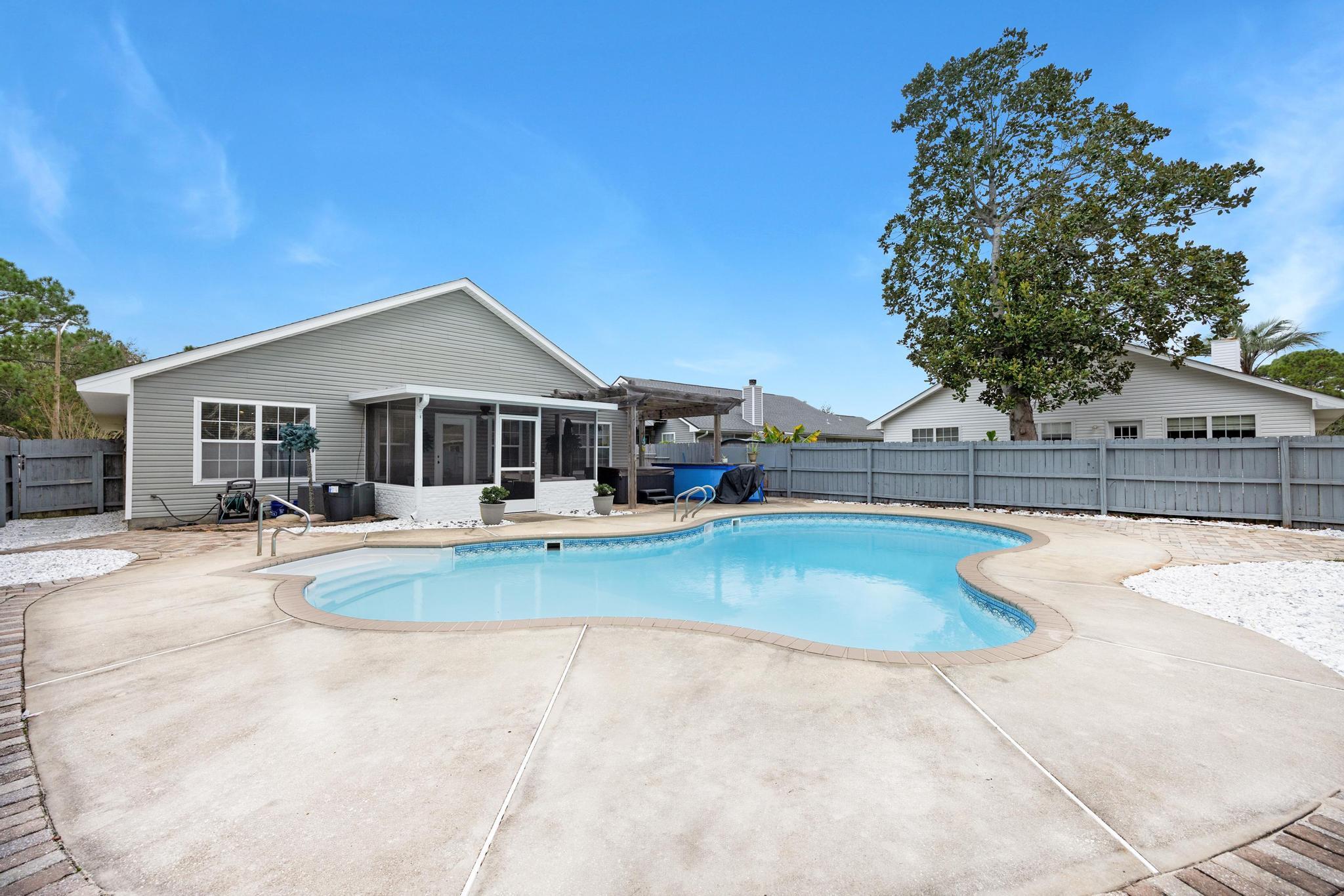 EMERALD VILLAGE S/D - Residential