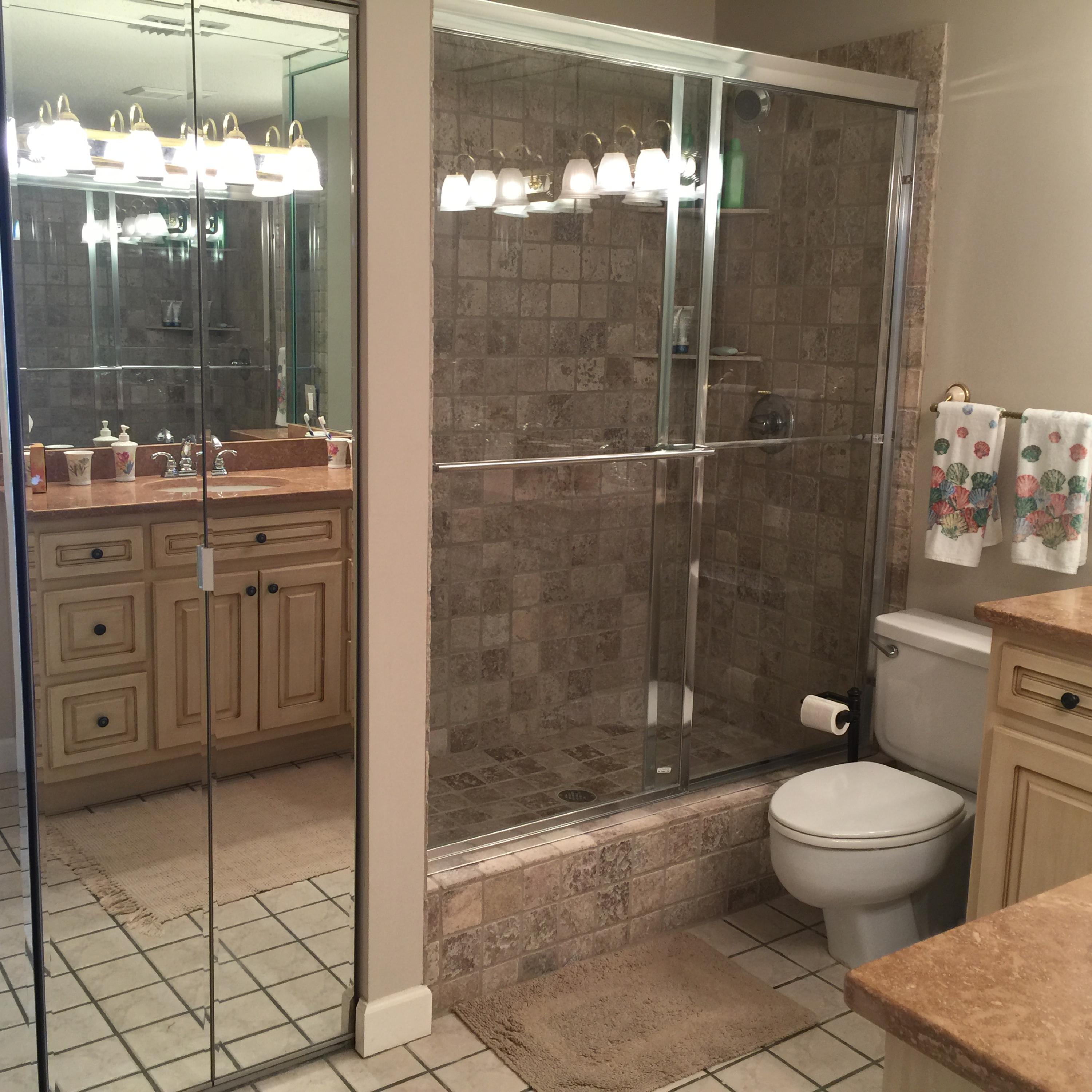 SHORELINE TOWERS 1 - Residential