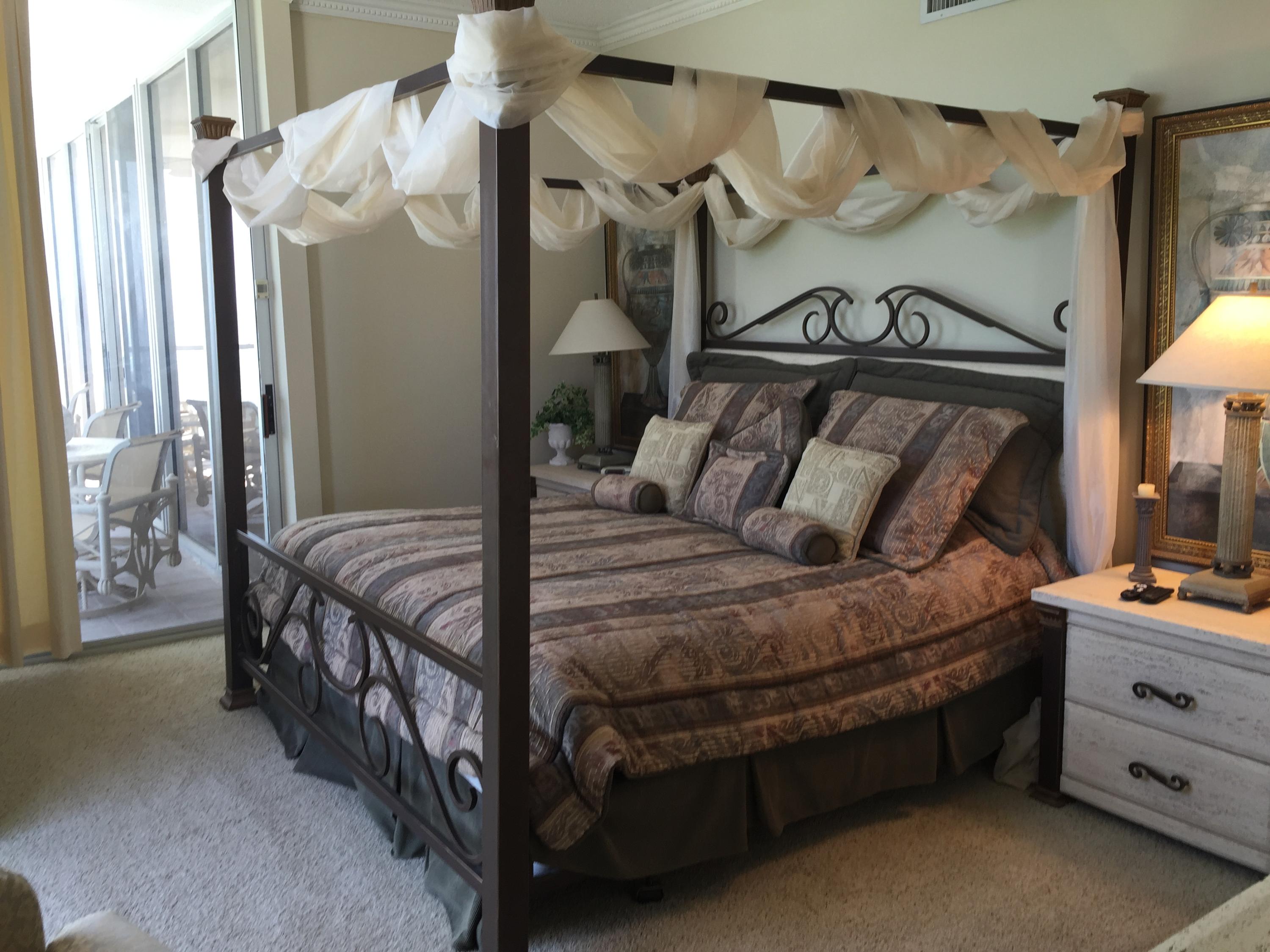 SHORELINE TOWERS 1 - Residential