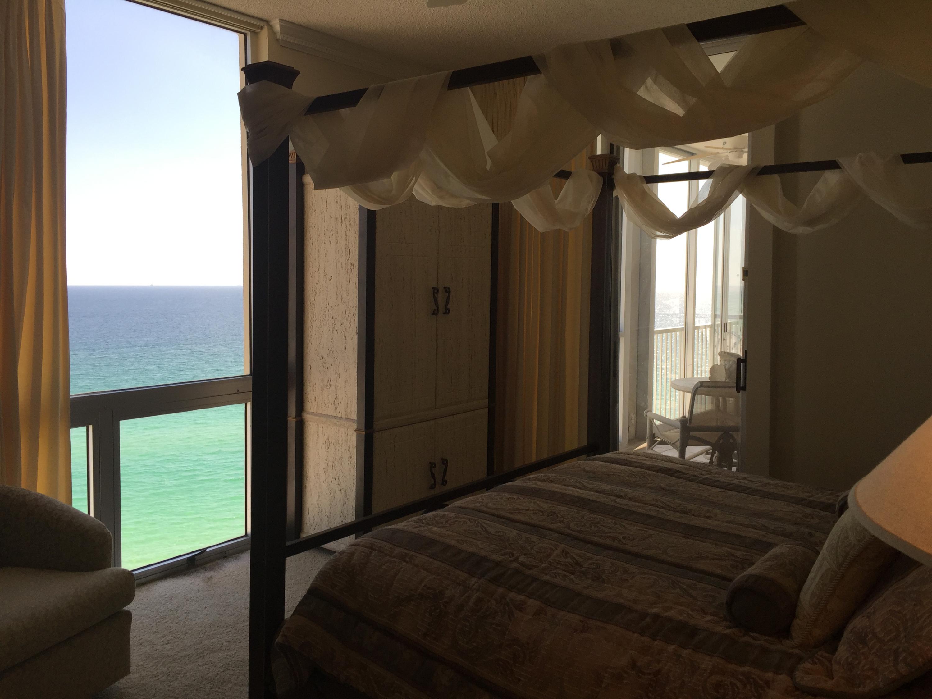 SHORELINE TOWERS 1 - Residential