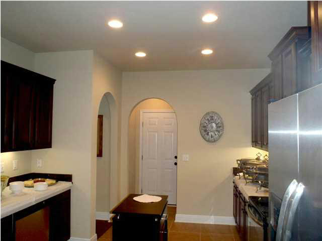 BROWNSTONE MANOR - Residential