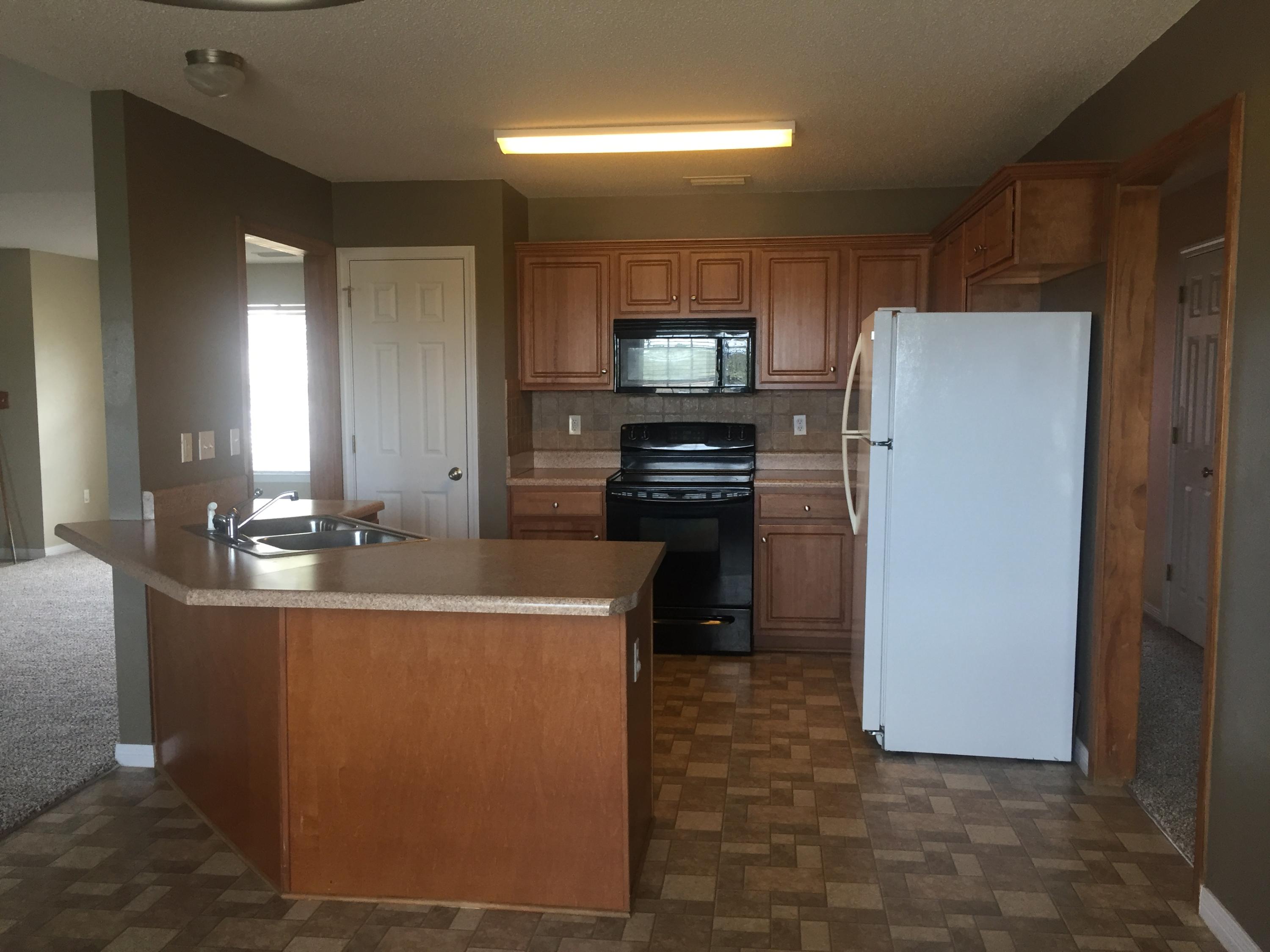 OLD BETHEL ESTATES PH I - Residential Lease