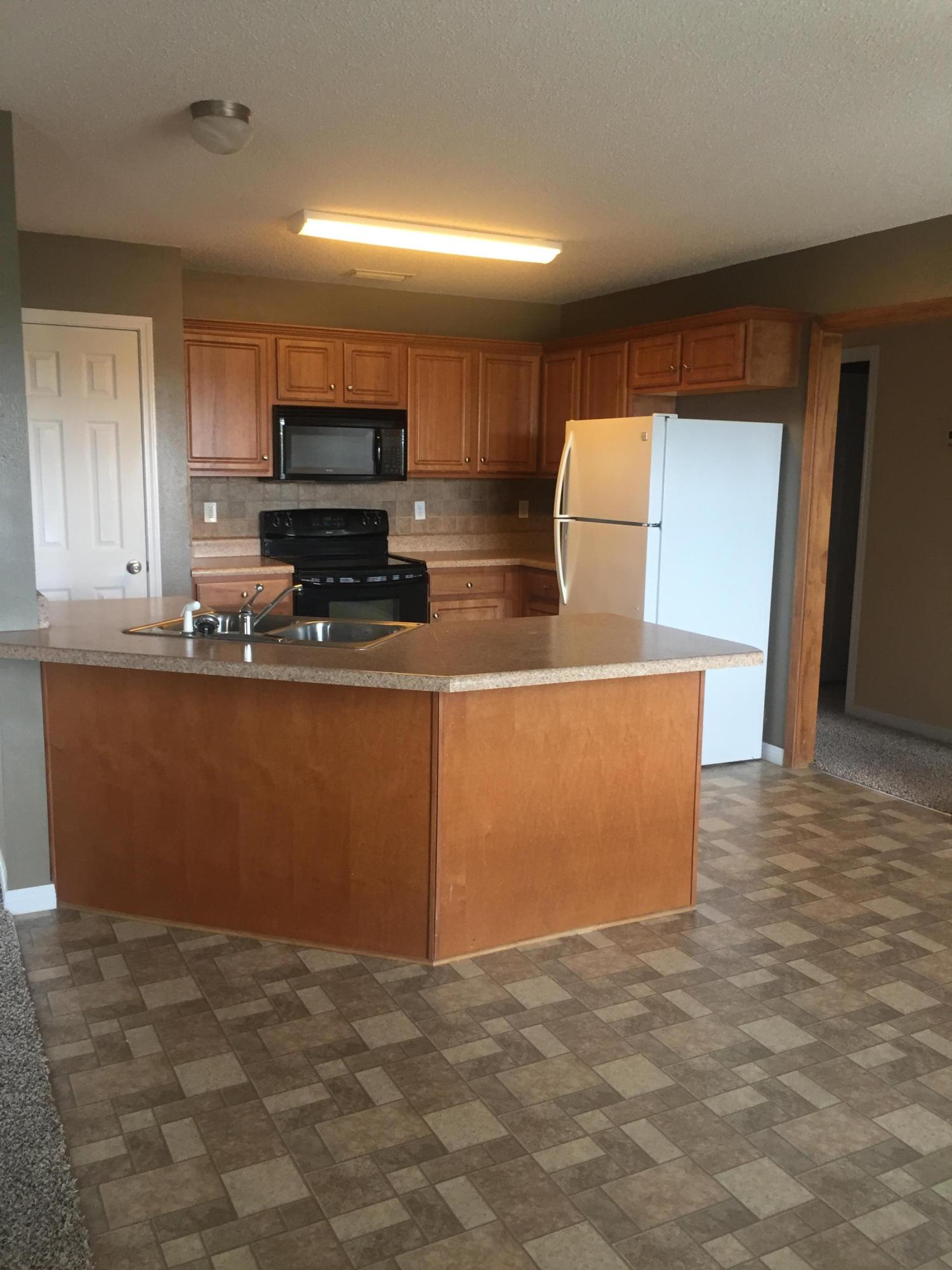 OLD BETHEL ESTATES PH I - Residential Lease