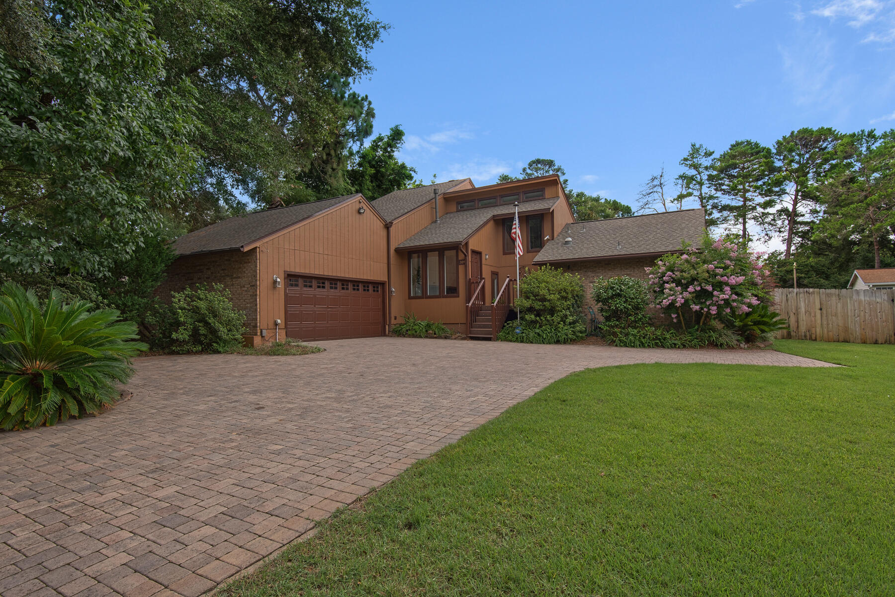 Rocky Bayou - Residential