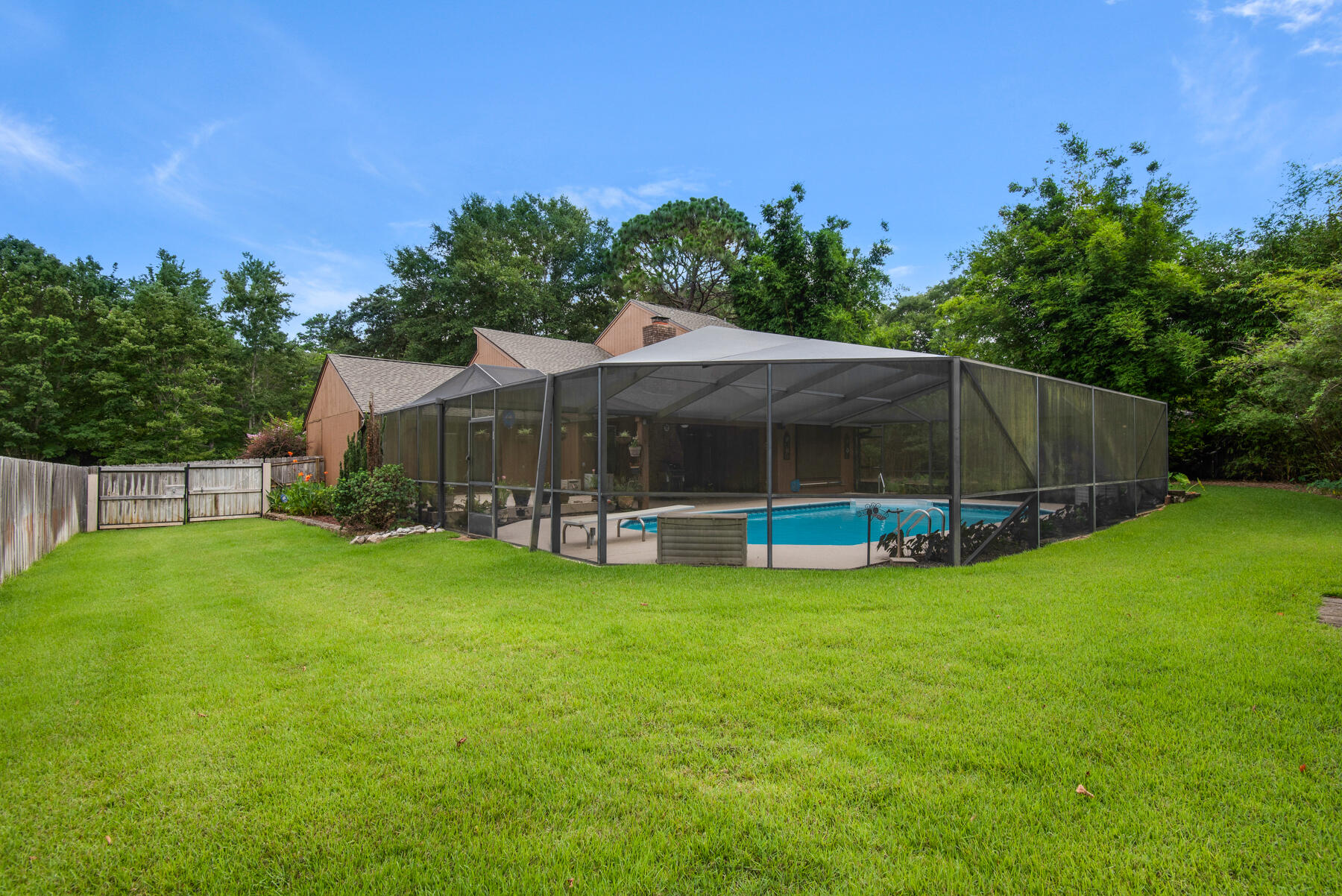 Rocky Bayou - Residential