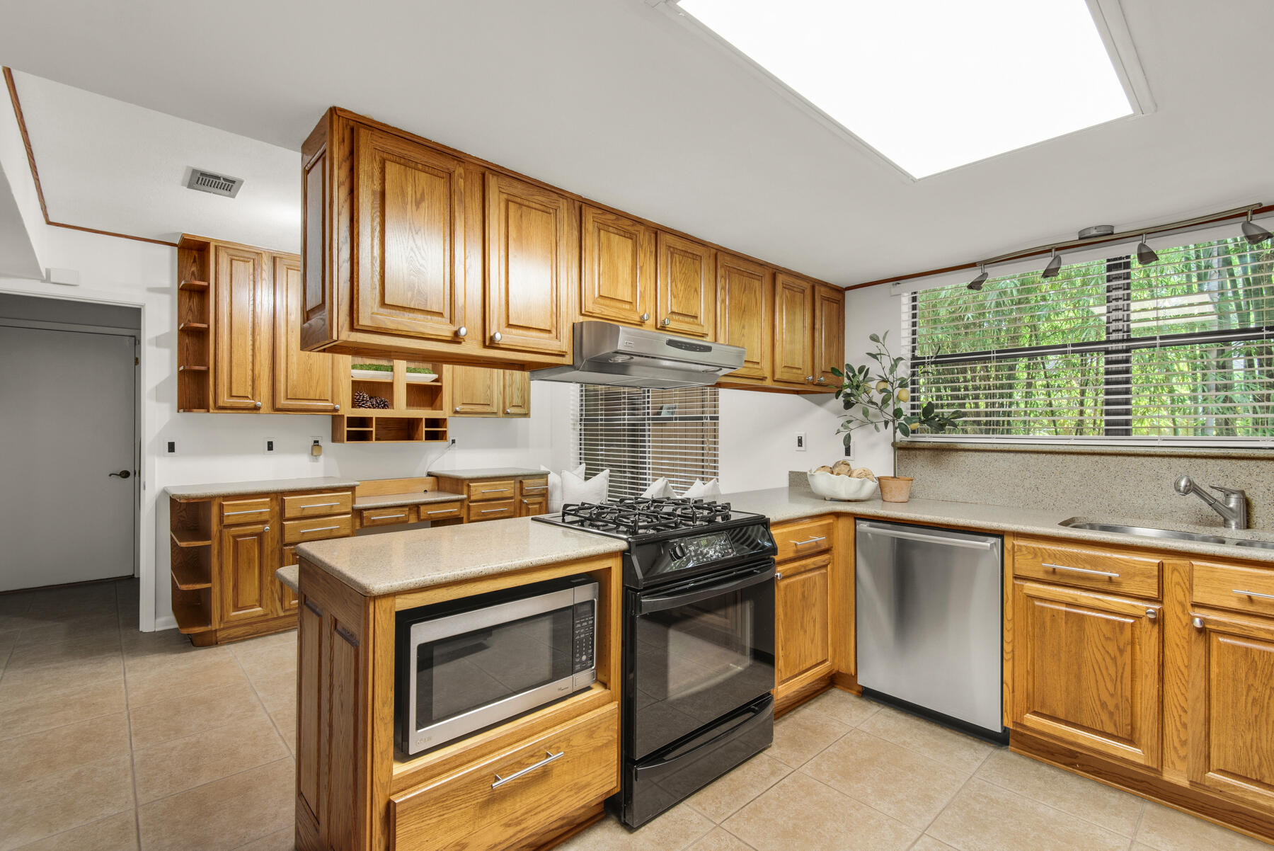 Rocky Bayou - Residential