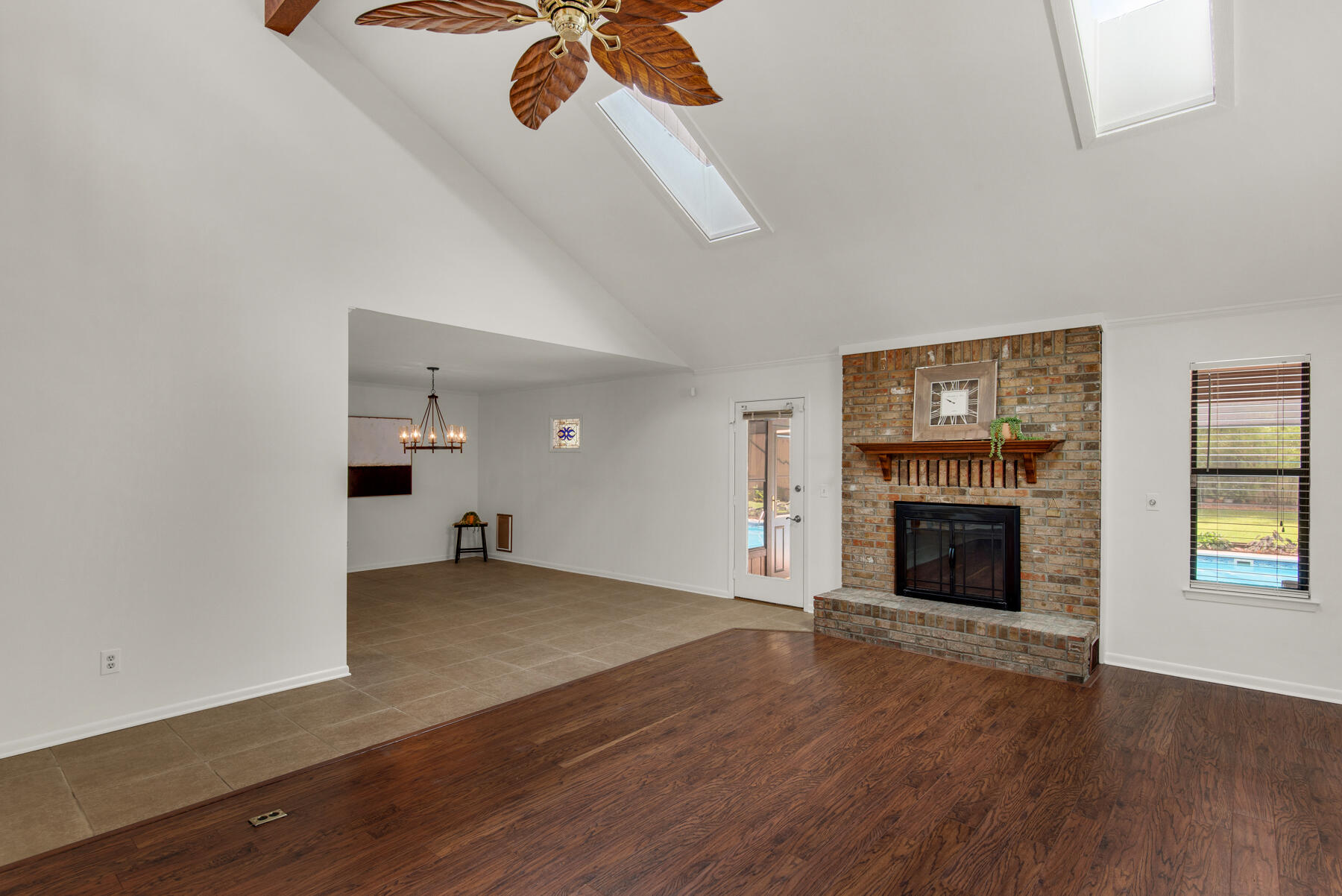 Rocky Bayou - Residential