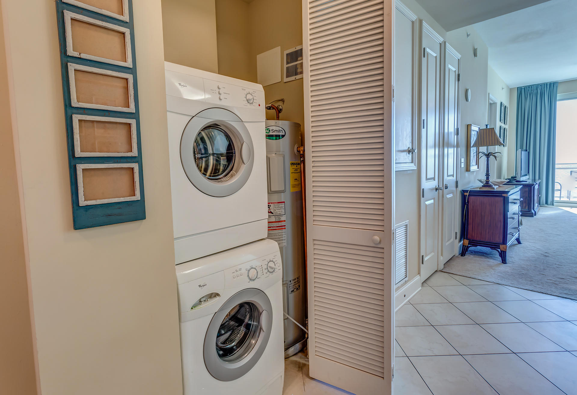 AQUA Beachside Resort - Residential