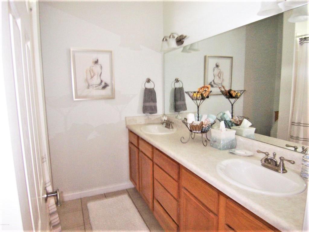 MAGNOLIA BEACH - Residential