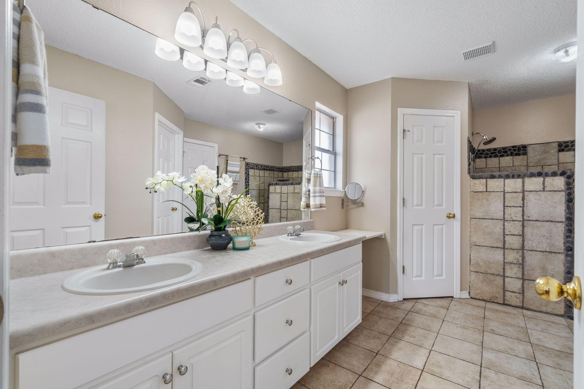 HAMPTON RIDGE ESTATES 1ST ADD - Residential