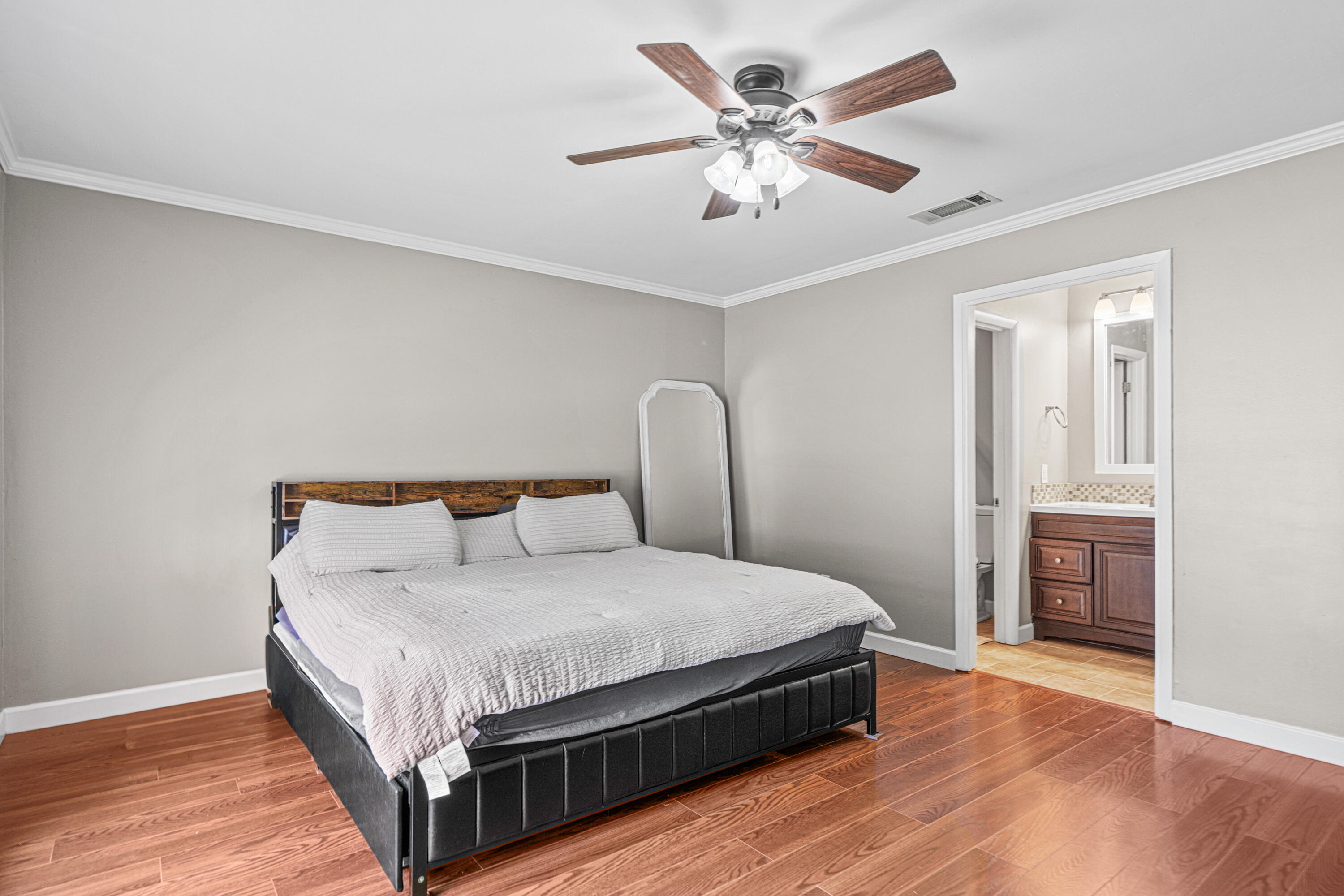 LAKEVIEW ESTATES - Residential