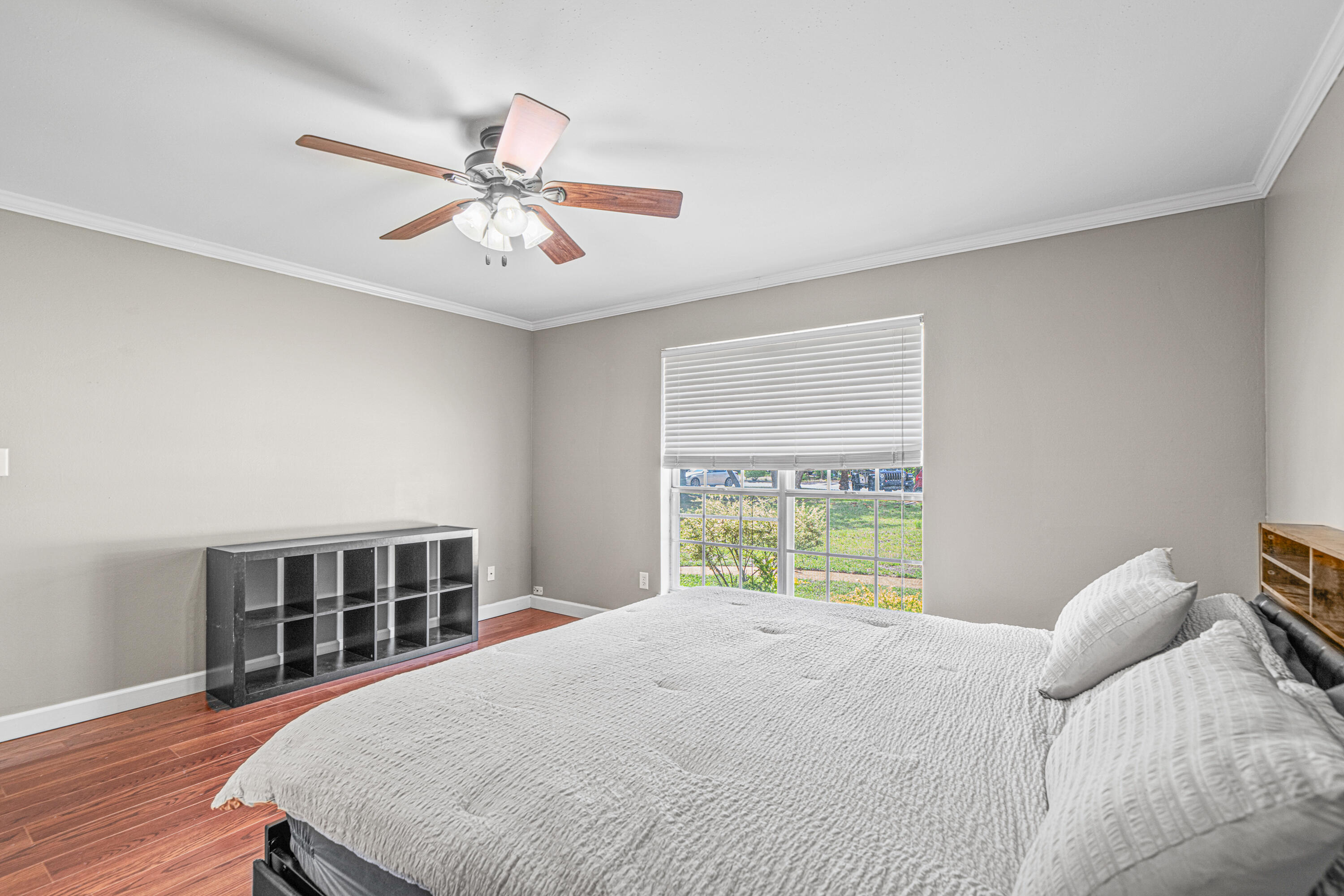 LAKEVIEW ESTATES - Residential