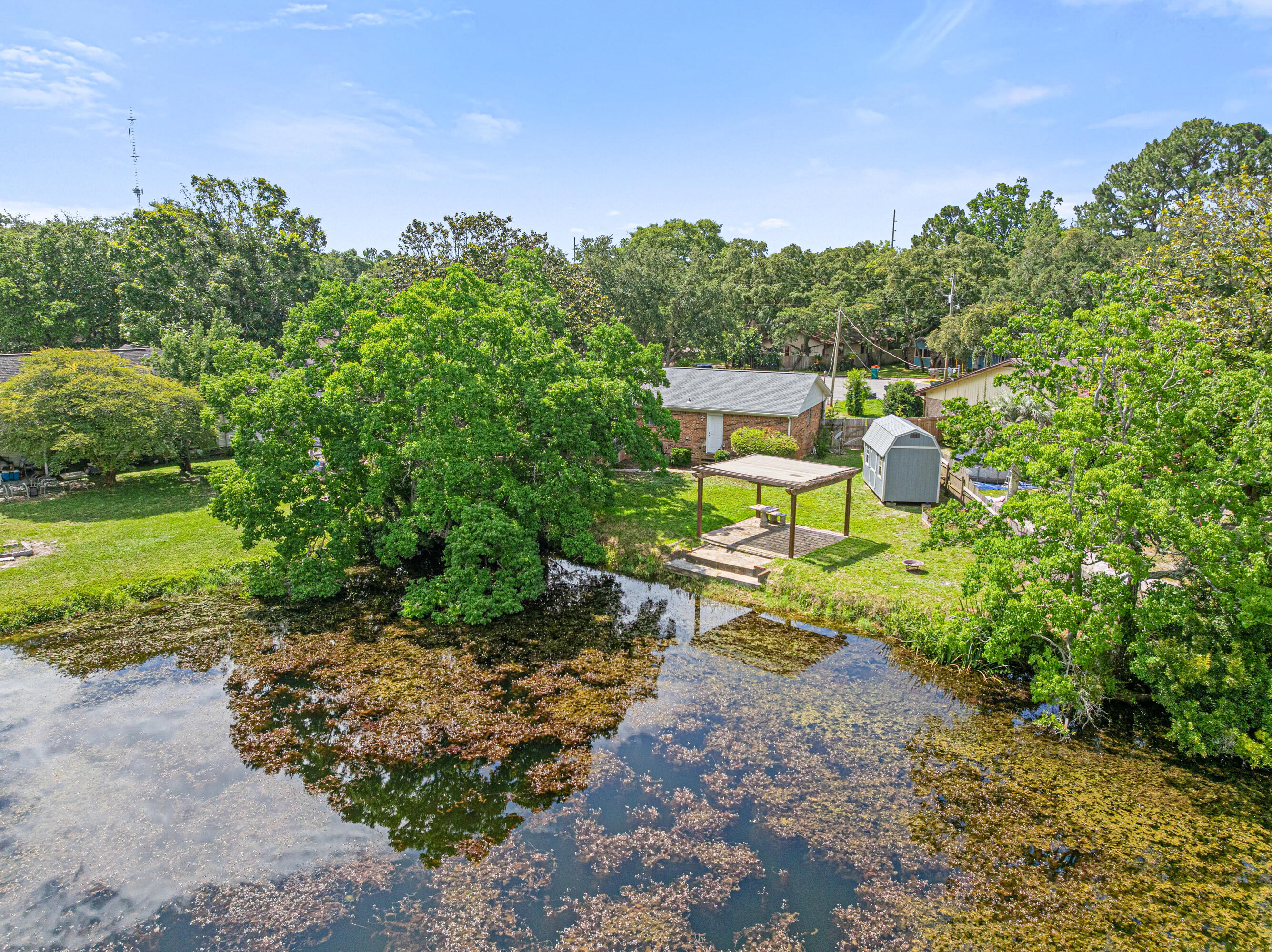 LAKEVIEW ESTATES - Residential