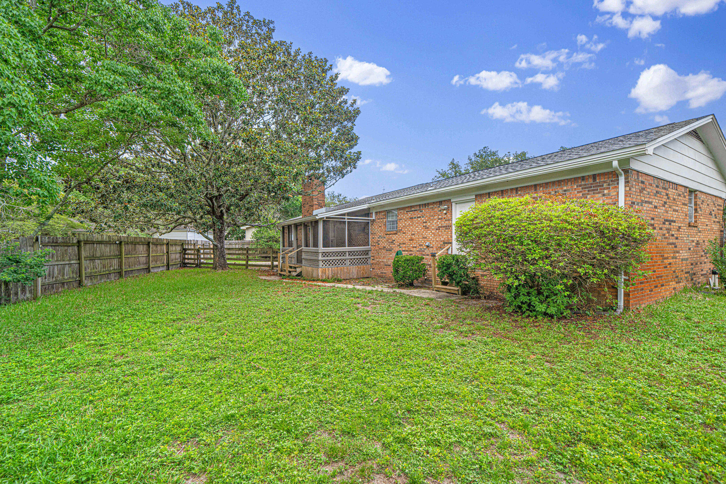 LAKEVIEW ESTATES - Residential