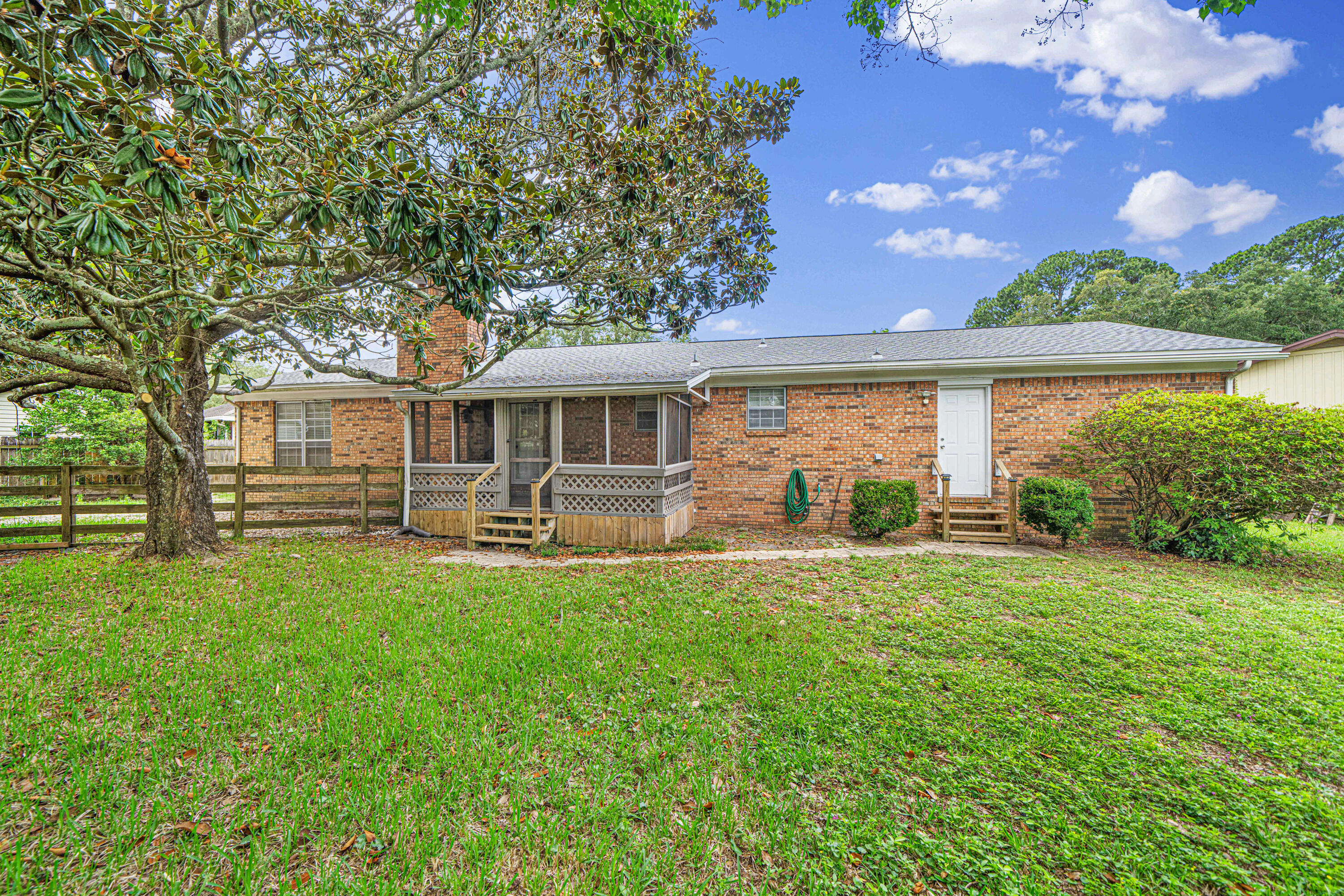 LAKEVIEW ESTATES - Residential