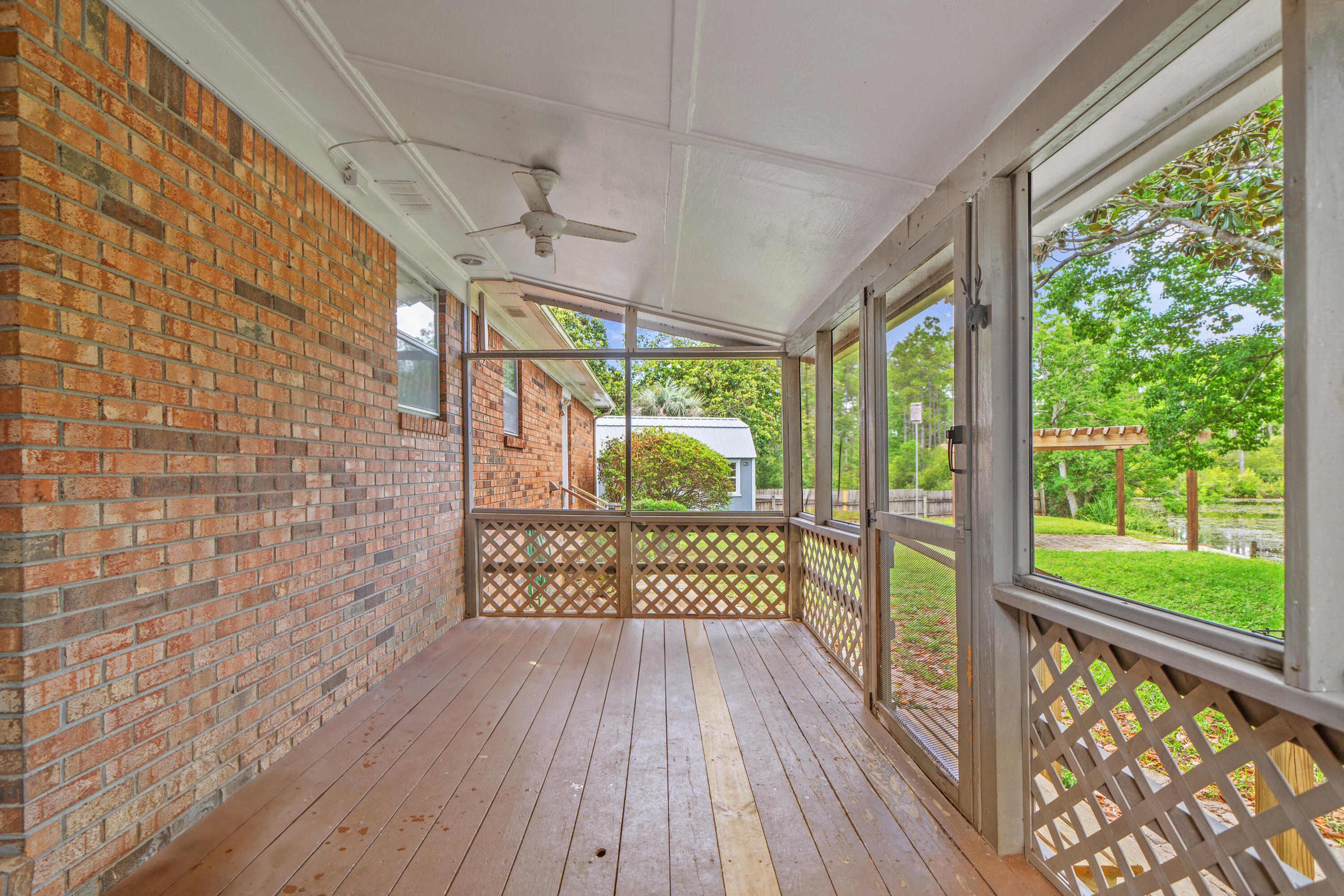 LAKEVIEW ESTATES - Residential