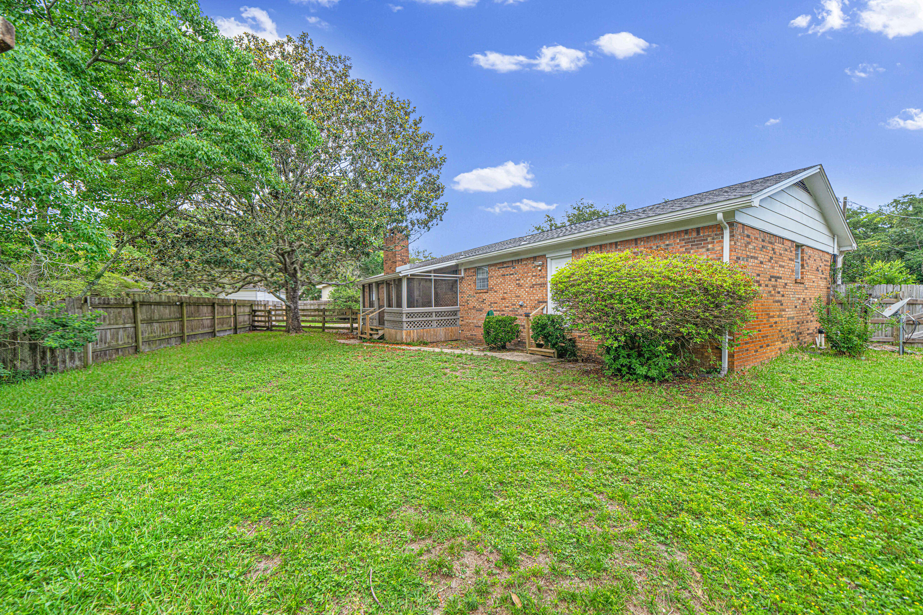 LAKEVIEW ESTATES - Residential