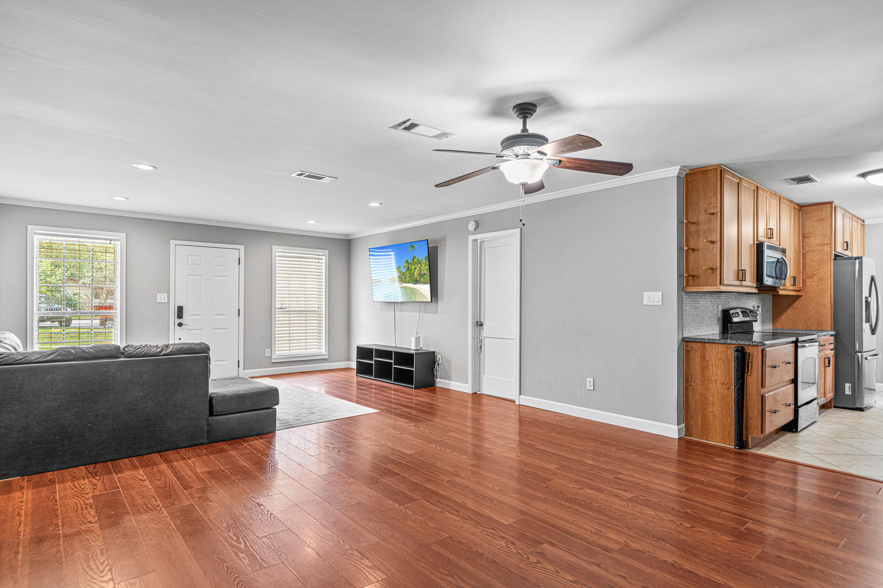 LAKEVIEW ESTATES - Residential