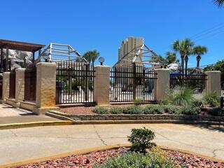 PORTSIDE CONDO 2 BR 1.5 BA UNIT 6 BUILDING P ORB 970 P 1-70 2BR 1.5B 1120 H&C ORB 3560 P 2145 - Residential