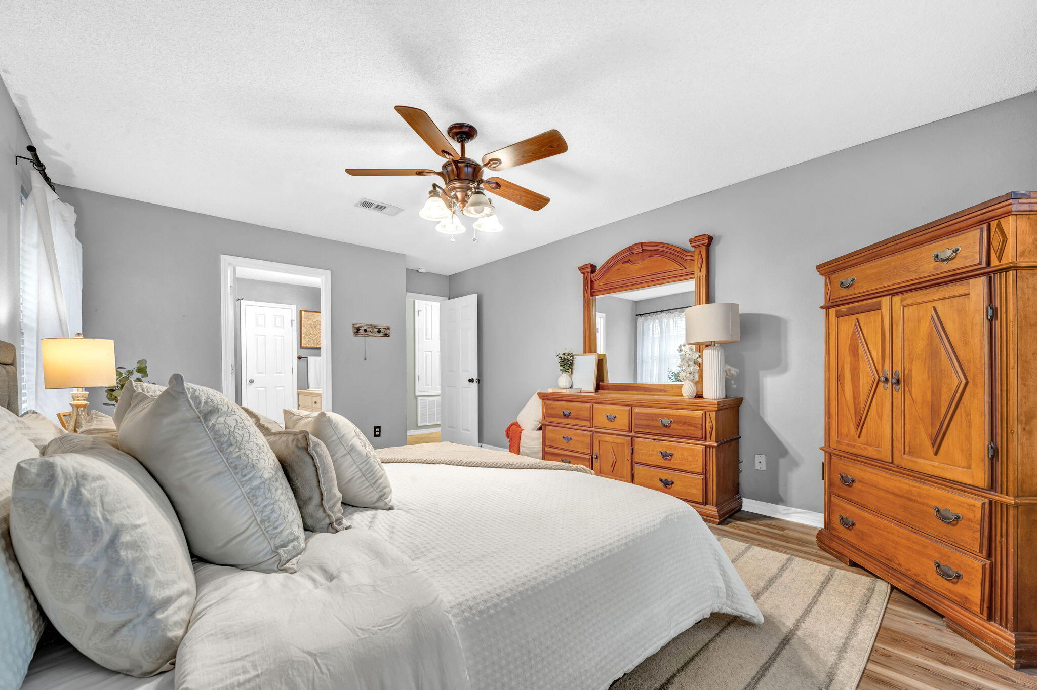 IVALEA GARDENS - Residential