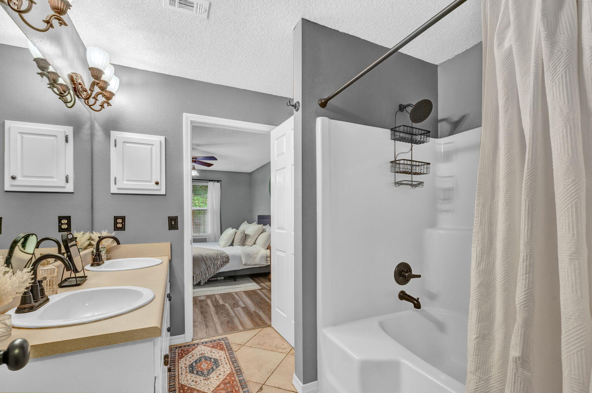 IVALEA GARDENS - Residential