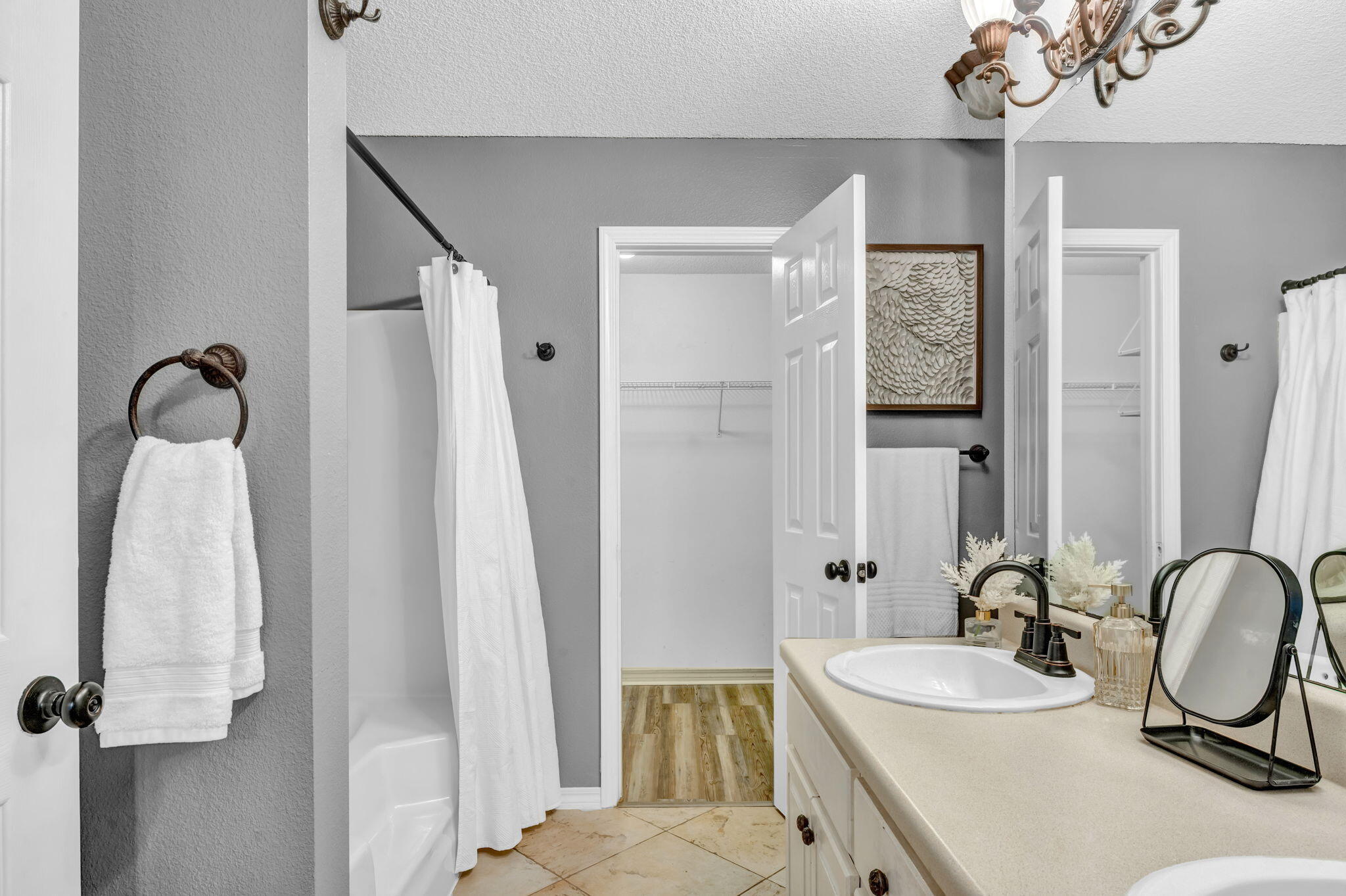 IVALEA GARDENS - Residential