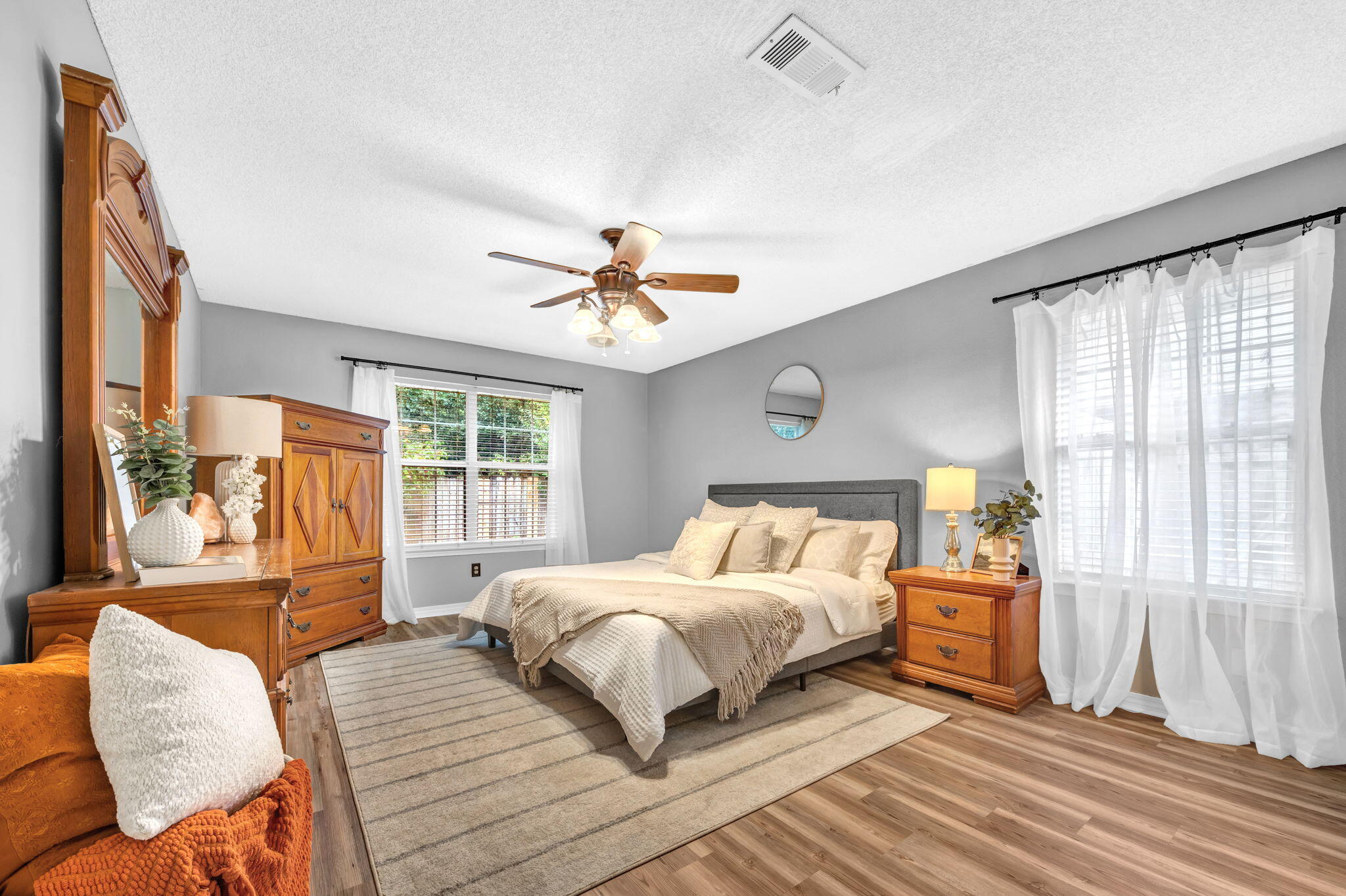 IVALEA GARDENS - Residential